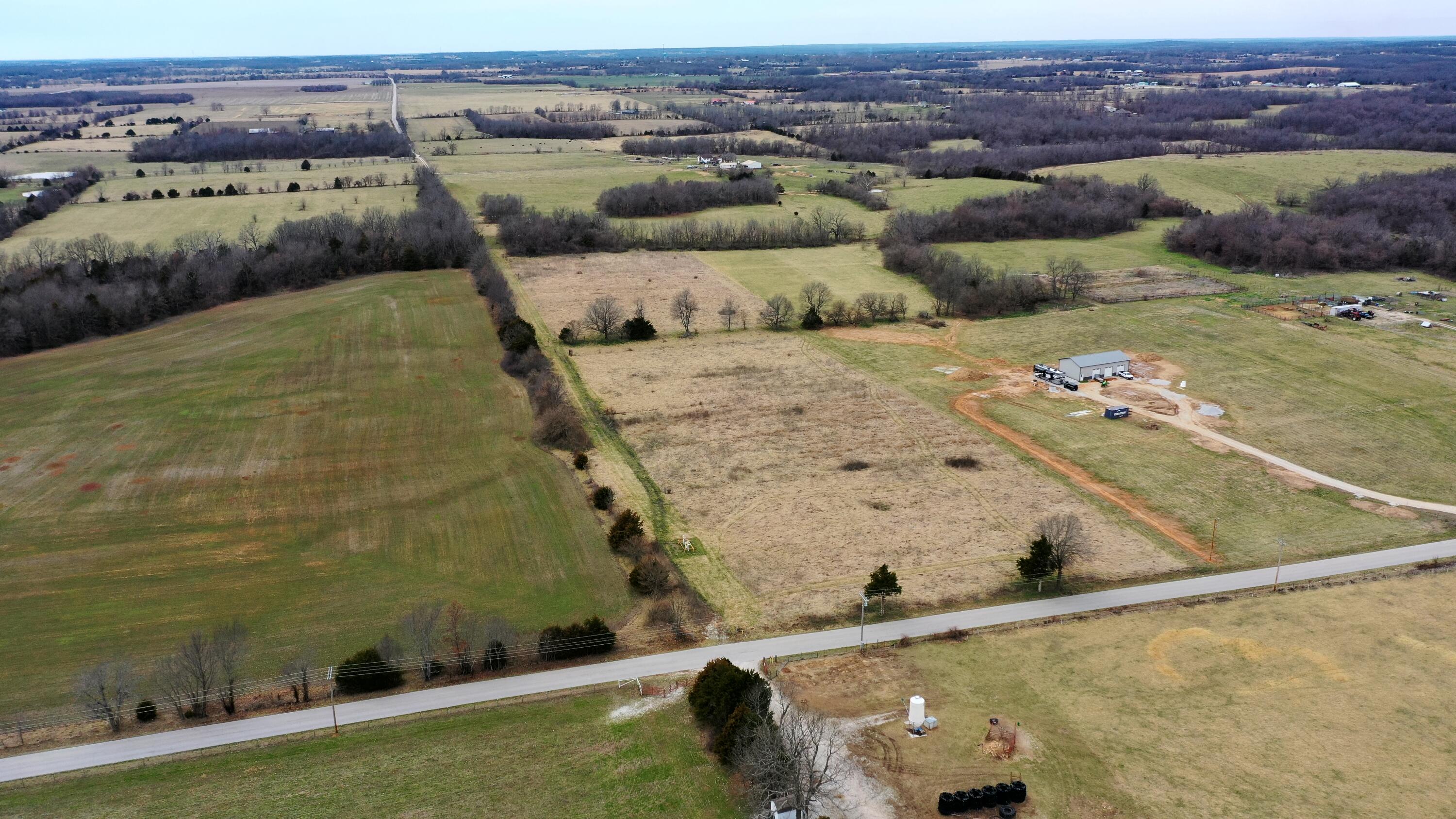 000 North Metzletein Road Property Photo 4