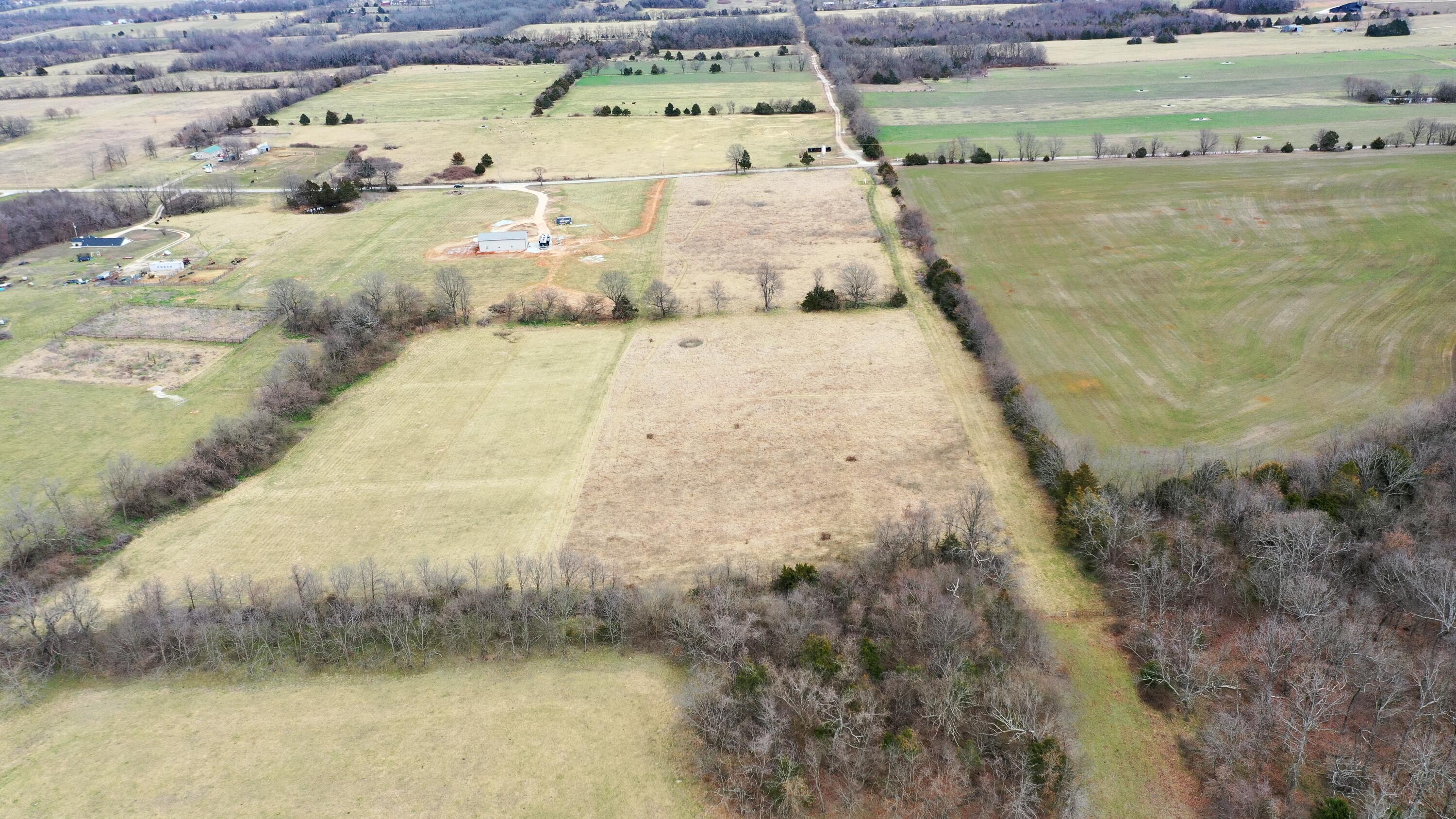 000 North Metzletein Road Property Photo 11