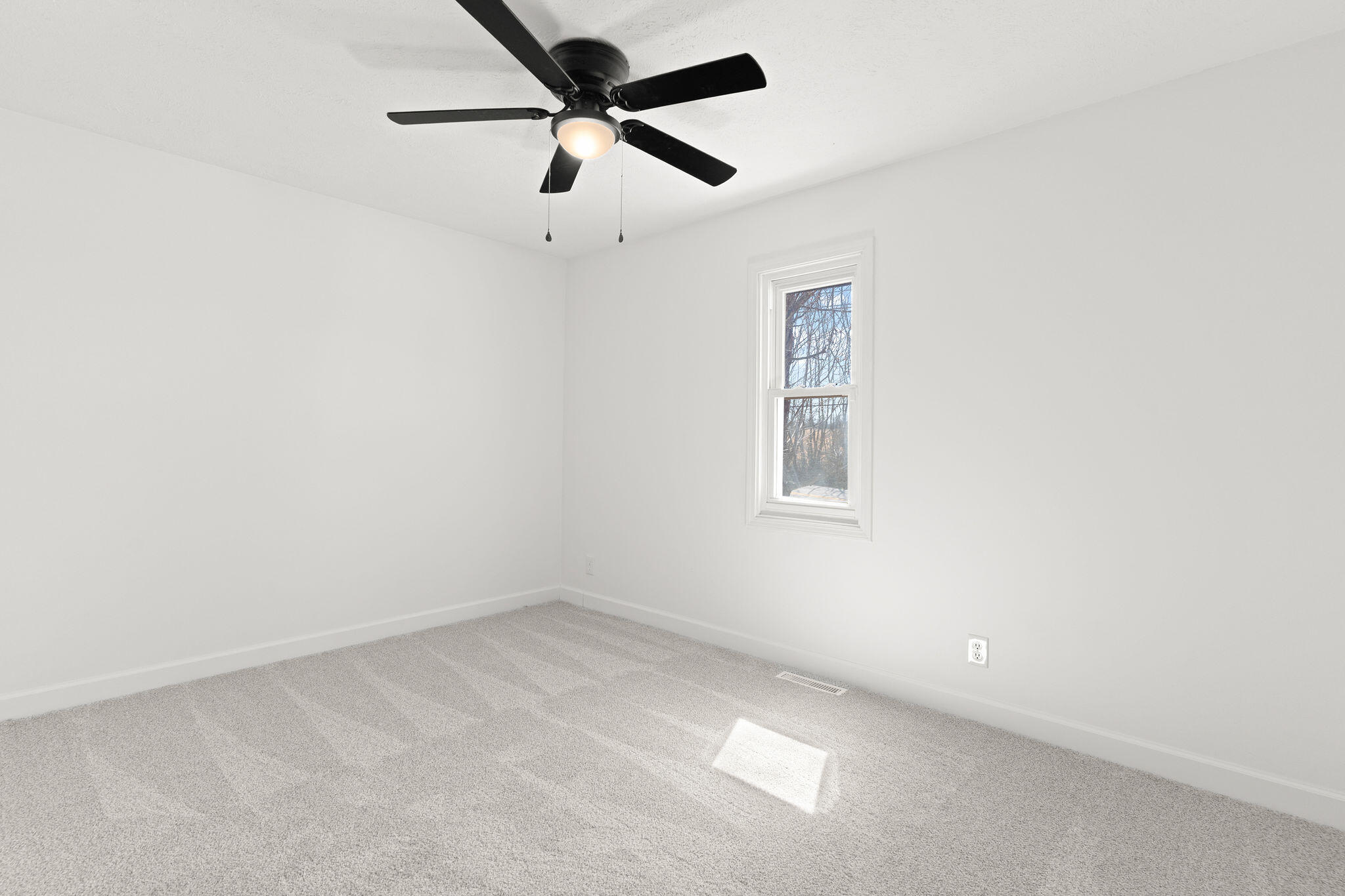 1273 East Briar Street Property Photo 17