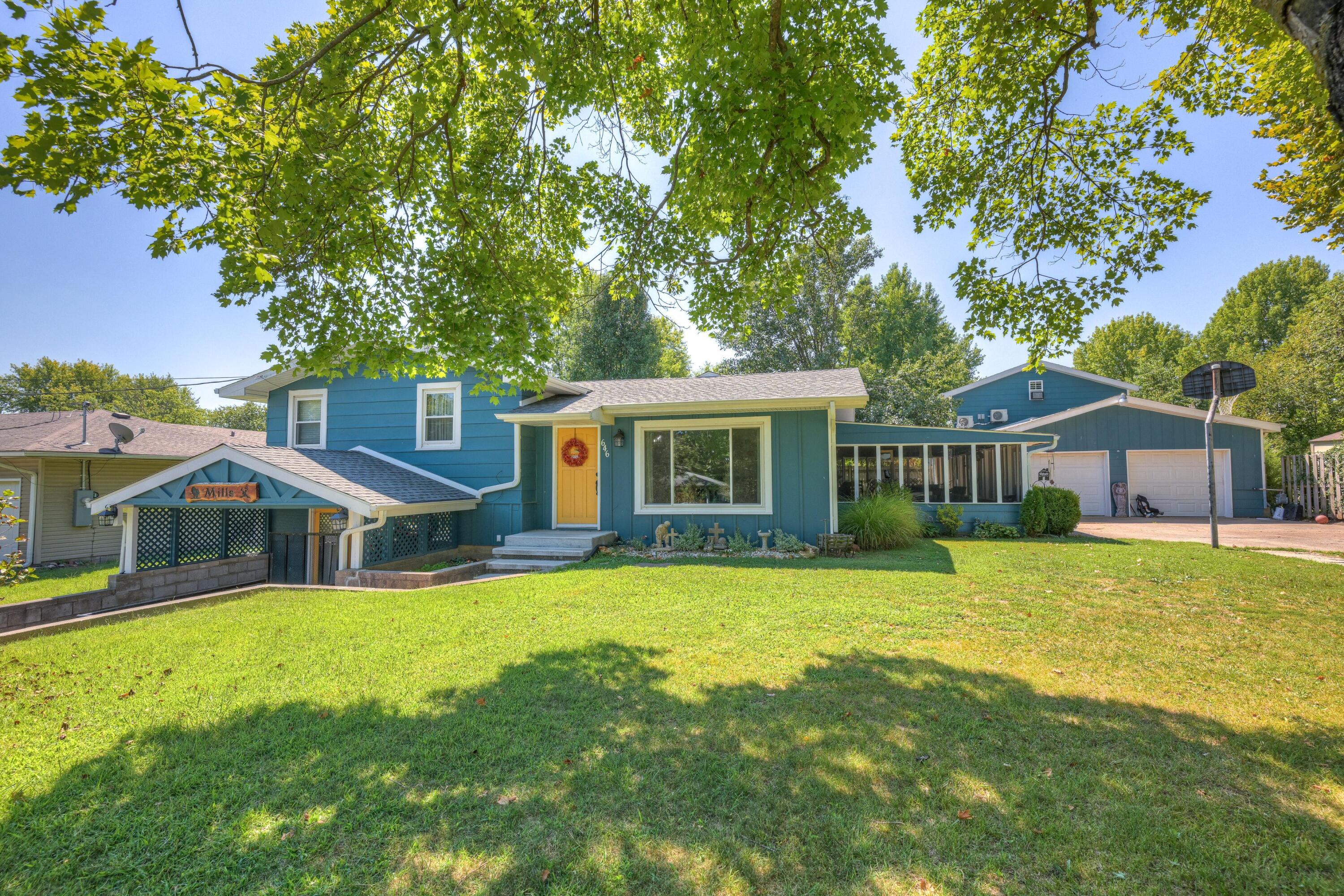 646 North Random Road Property Photo 1