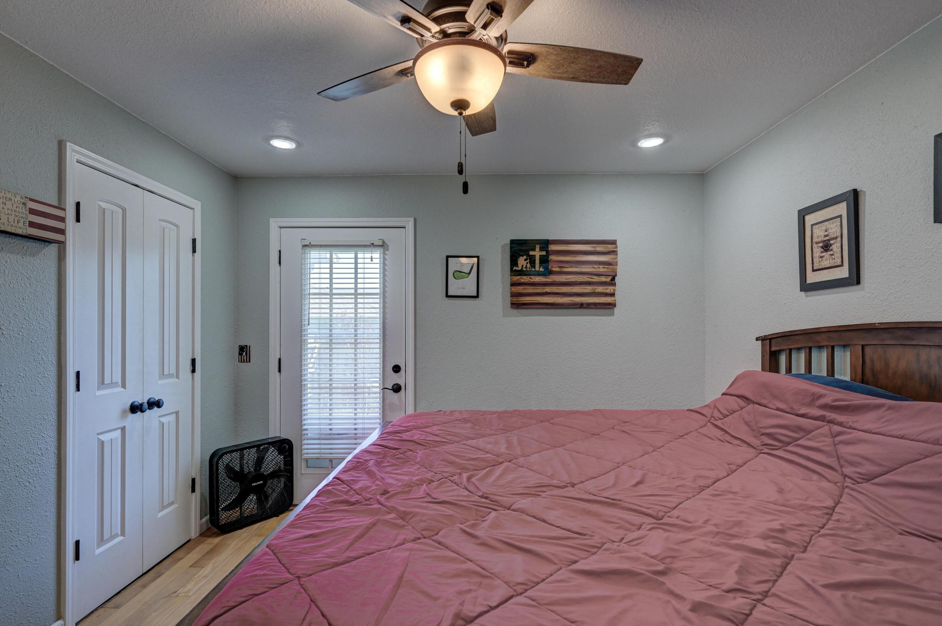 646 North Random Road Property Photo 8
