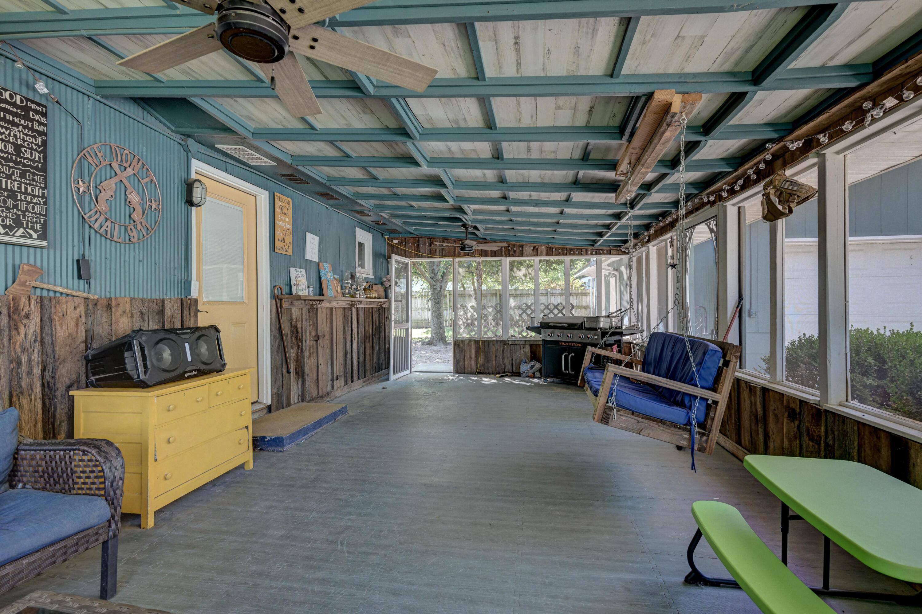 646 North Random Road Property Photo 17