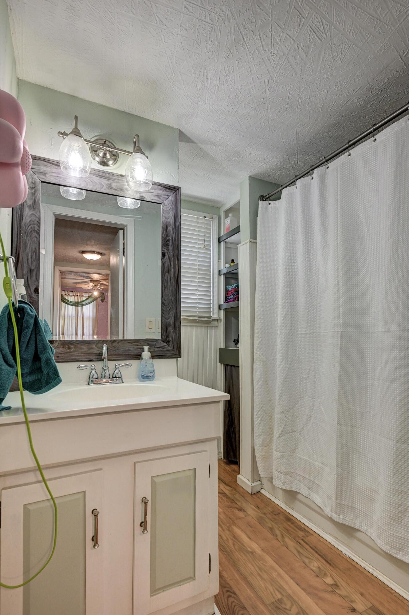 646 North Random Road Property Photo 26