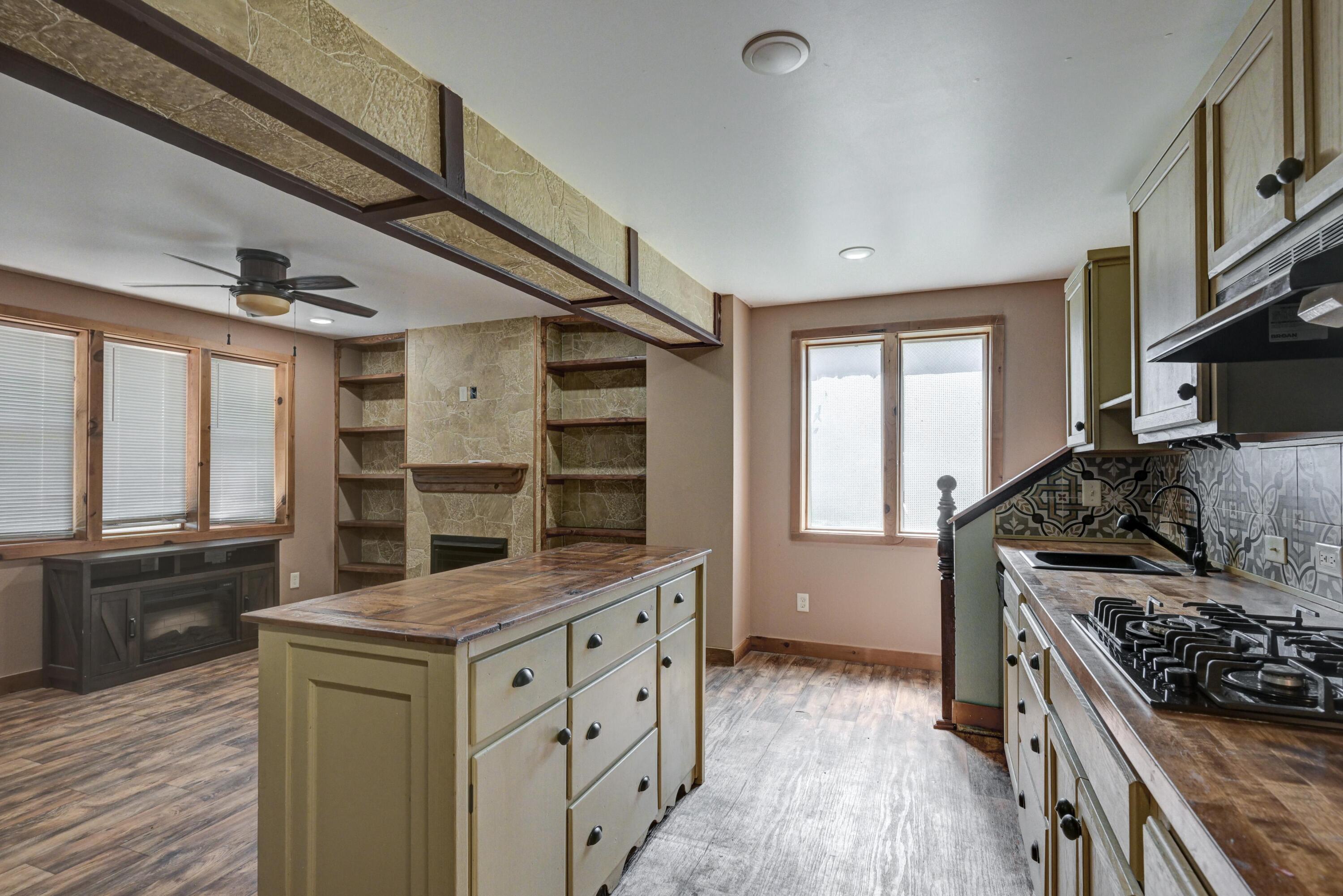 646 North Random Road Property Photo 39