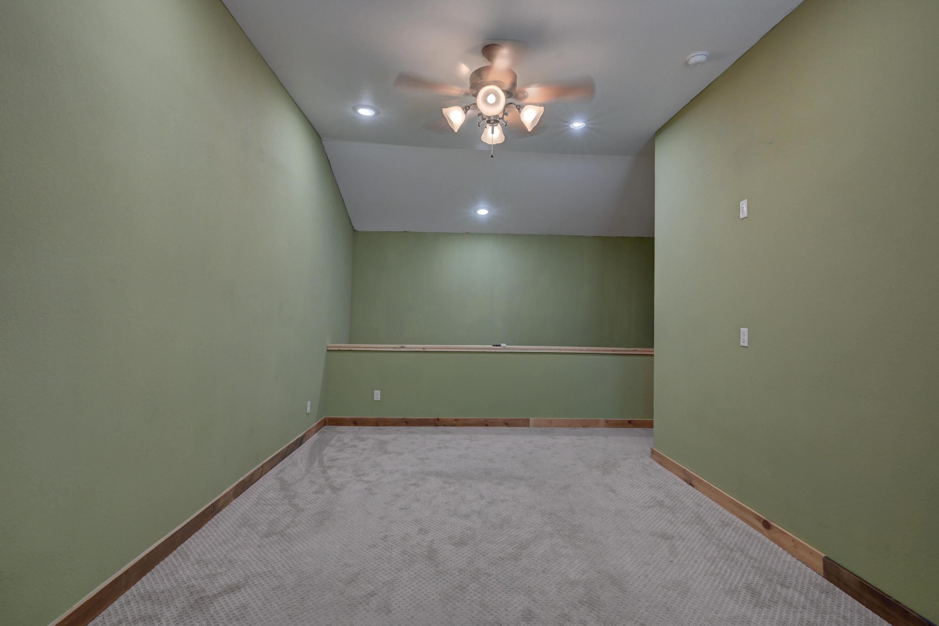 646 North Random Road Property Photo 45