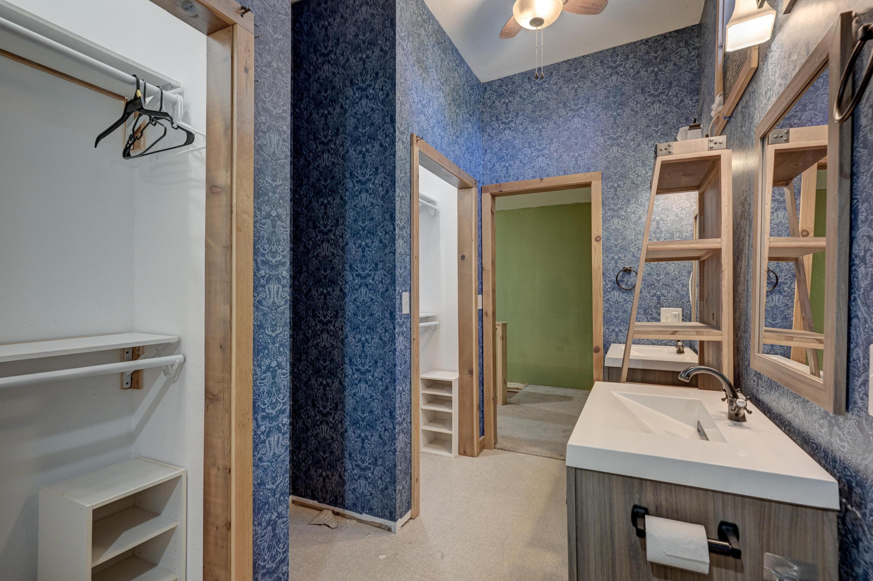 646 North Random Road Property Photo 49