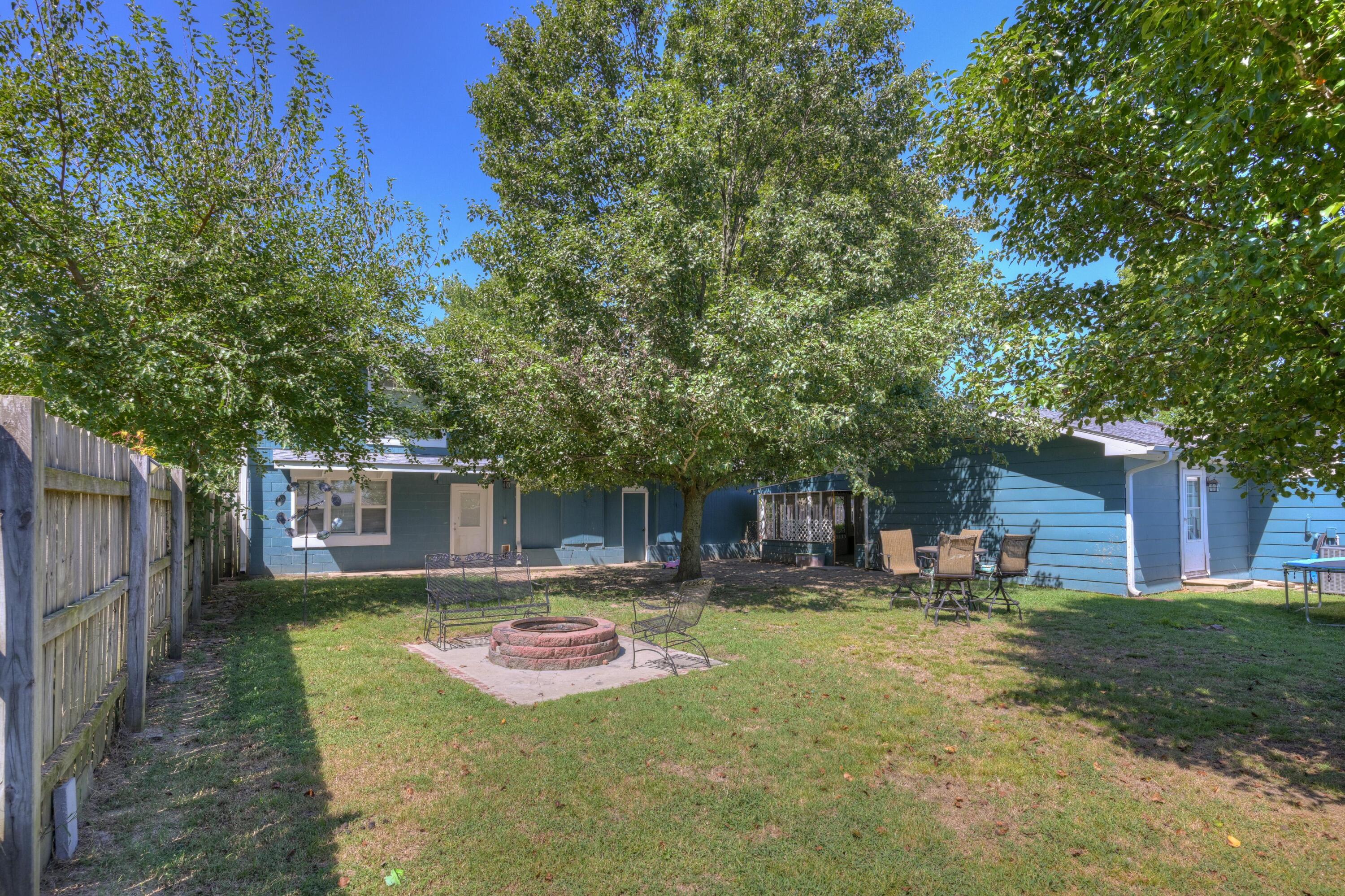 646 North Random Road Property Photo 53