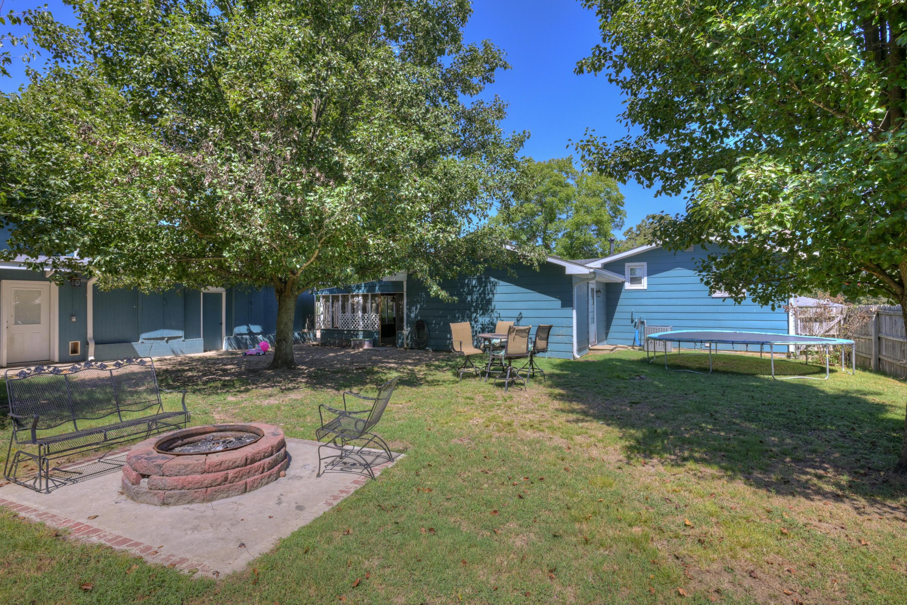 646 North Random Road Property Photo 54