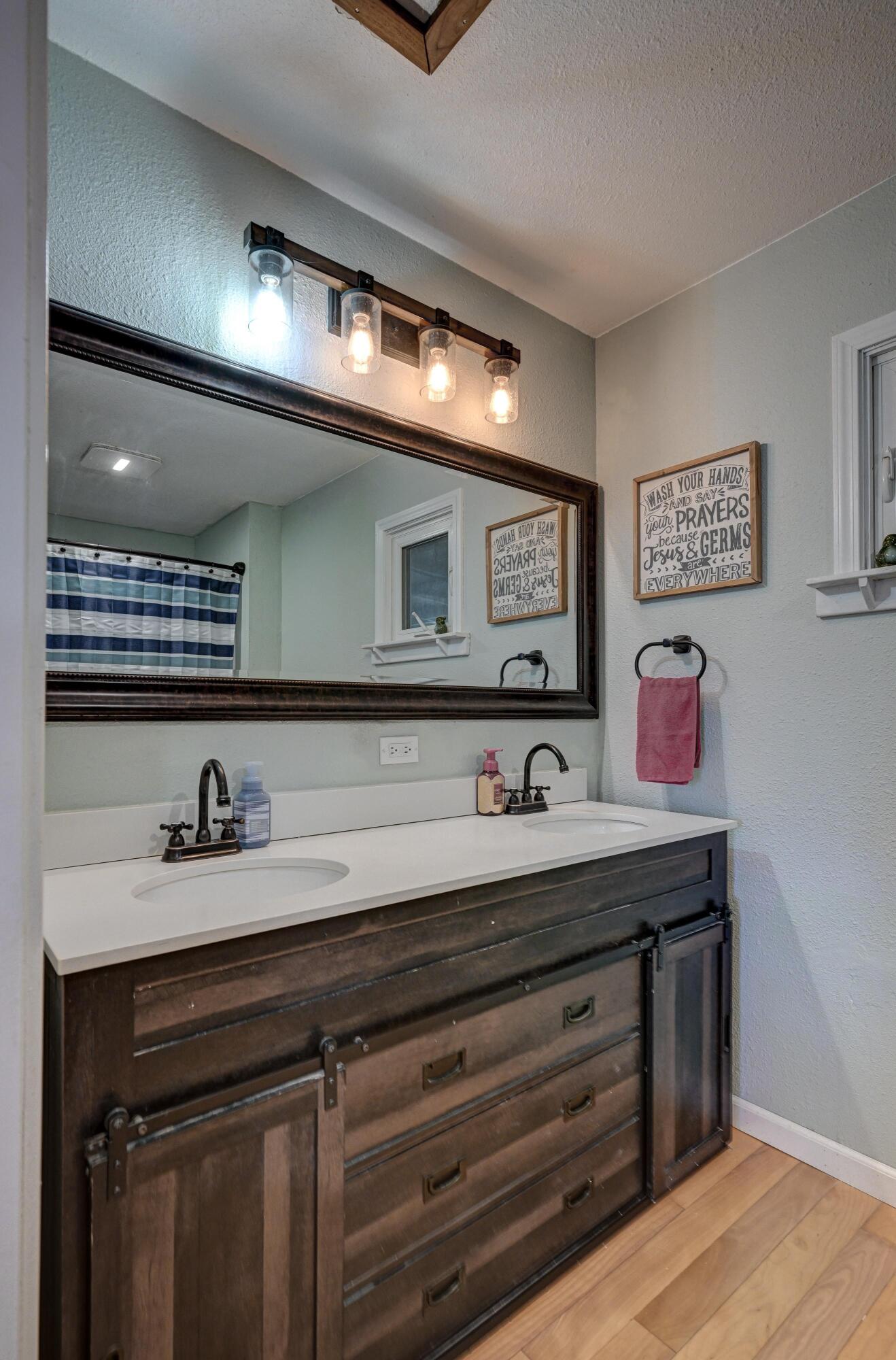 646 North Random Road Property Photo 61