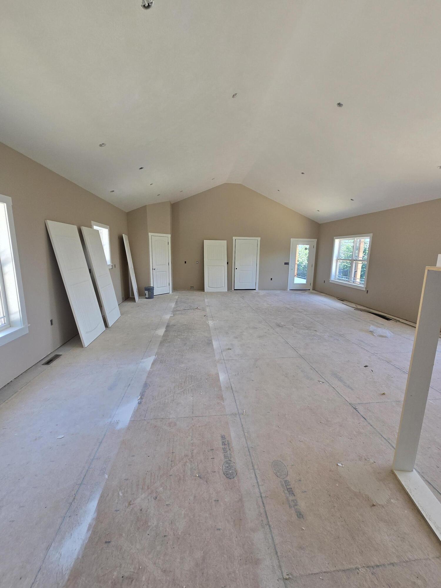 214 Grand Pointe Property Photo 5