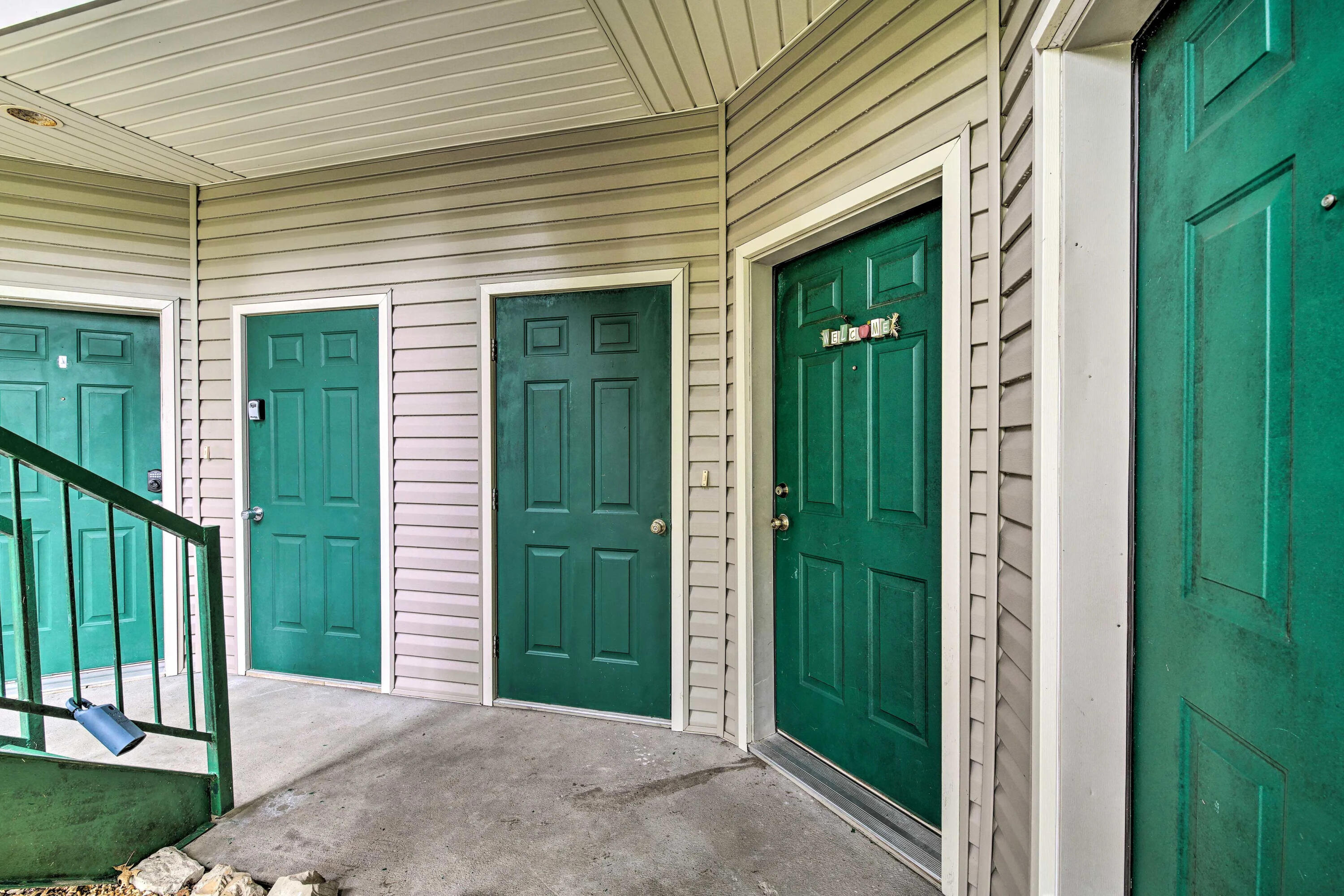 813 Holiday Ridge Property Photo 4