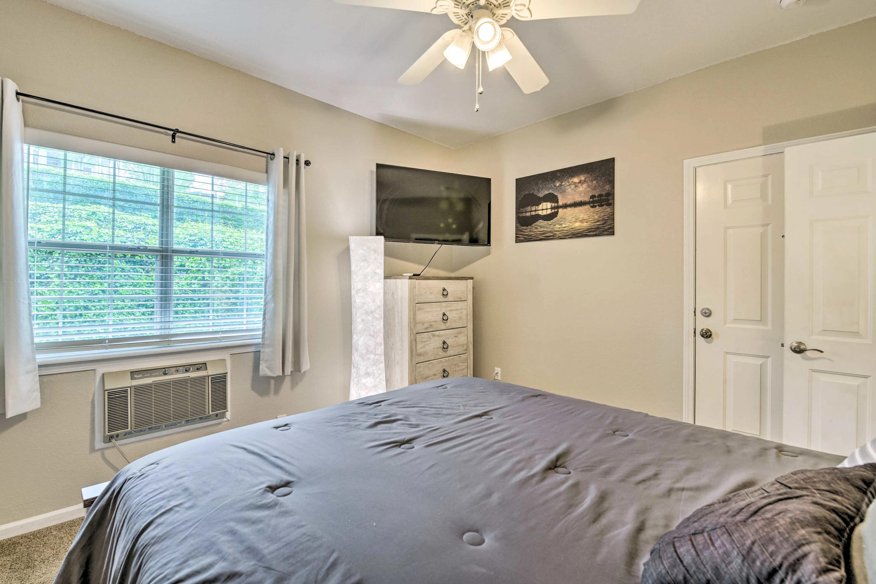 813 Holiday Ridge Property Photo 24
