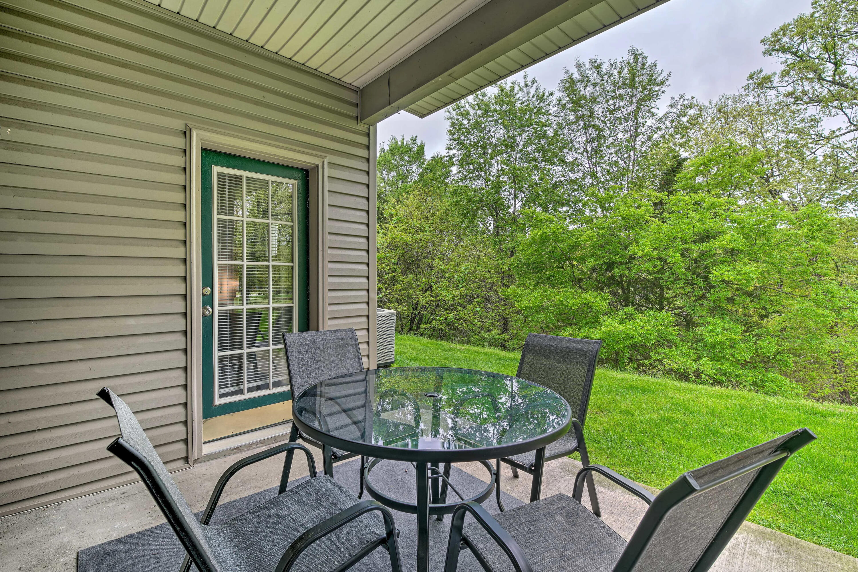 813 Holiday Ridge Property Photo 28