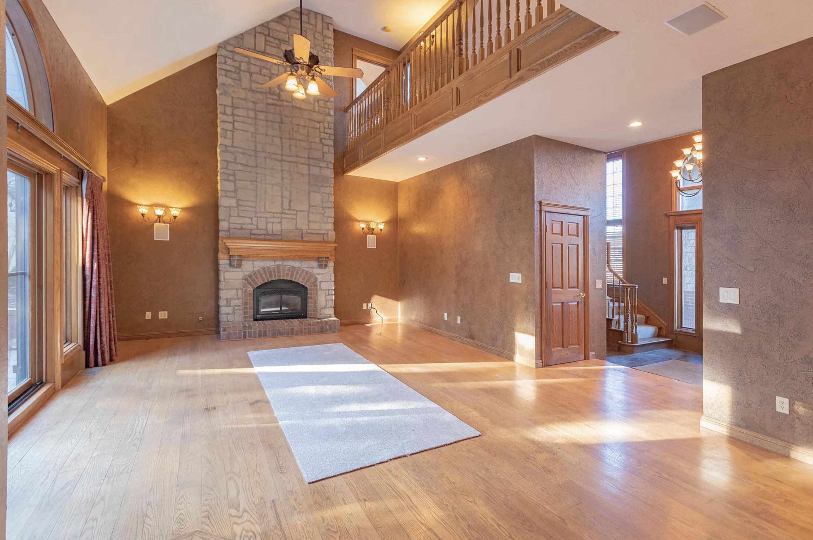 6064 South Natural Falls Drive Property Photo 4
