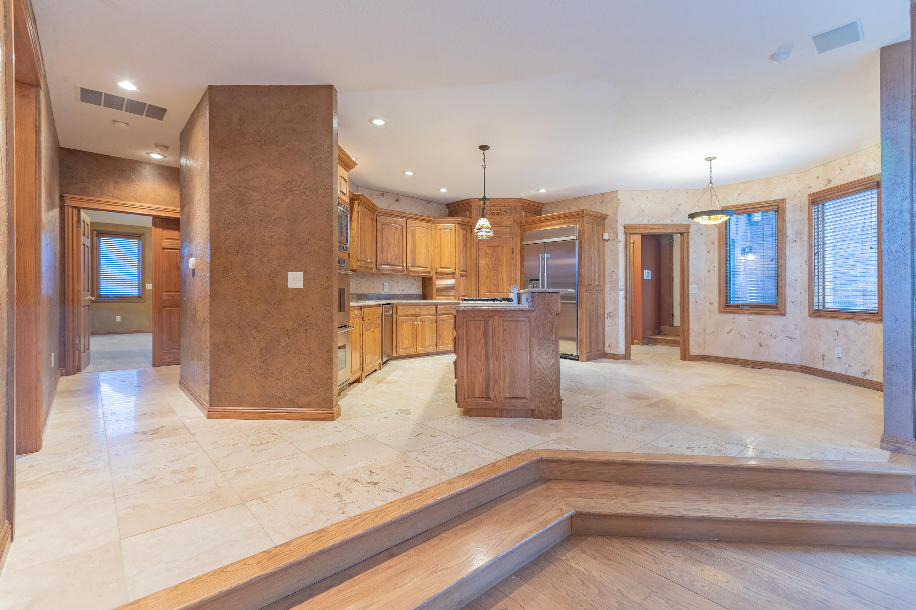 6064 South Natural Falls Drive Property Photo 5