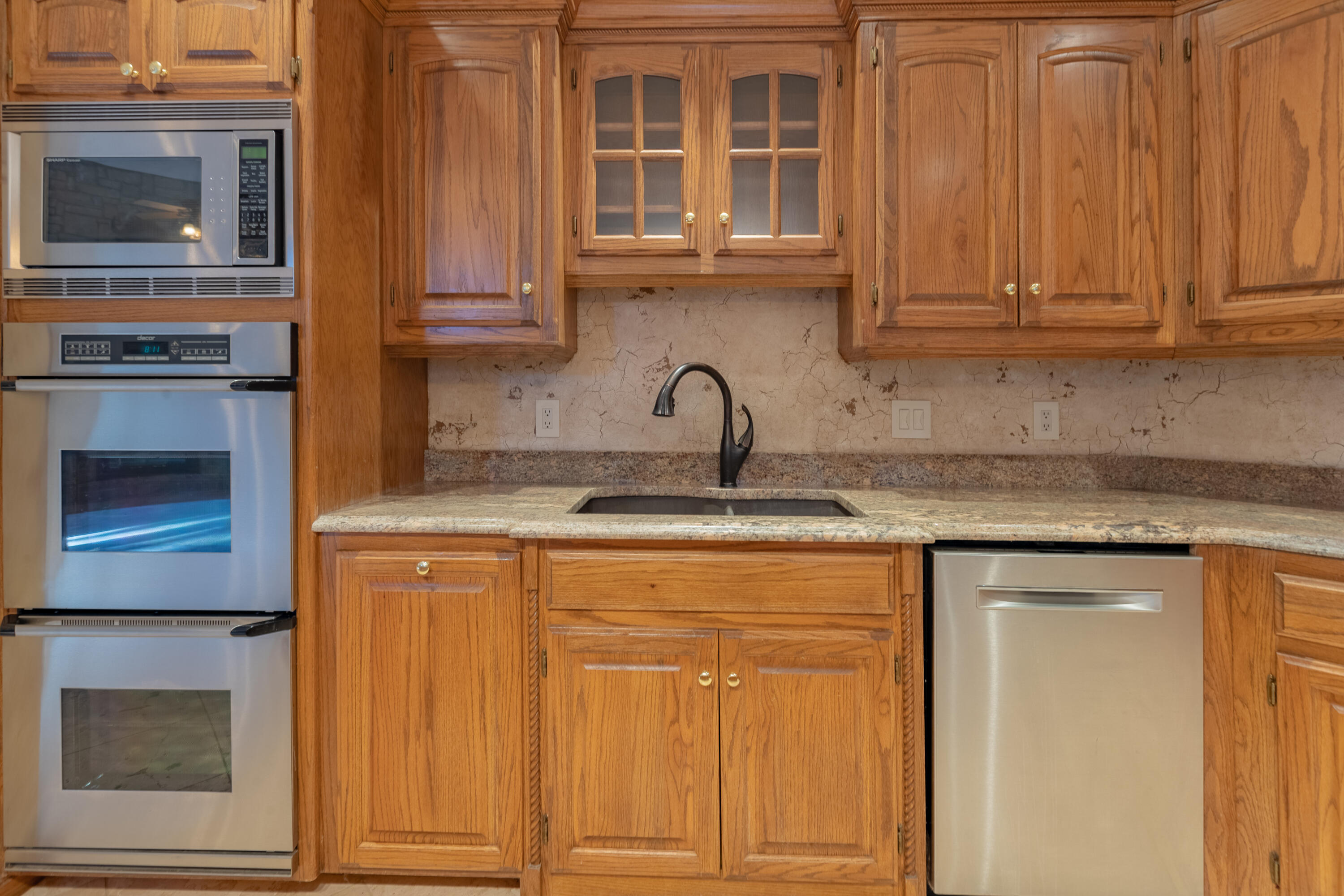 6064 South Natural Falls Drive Property Photo 9