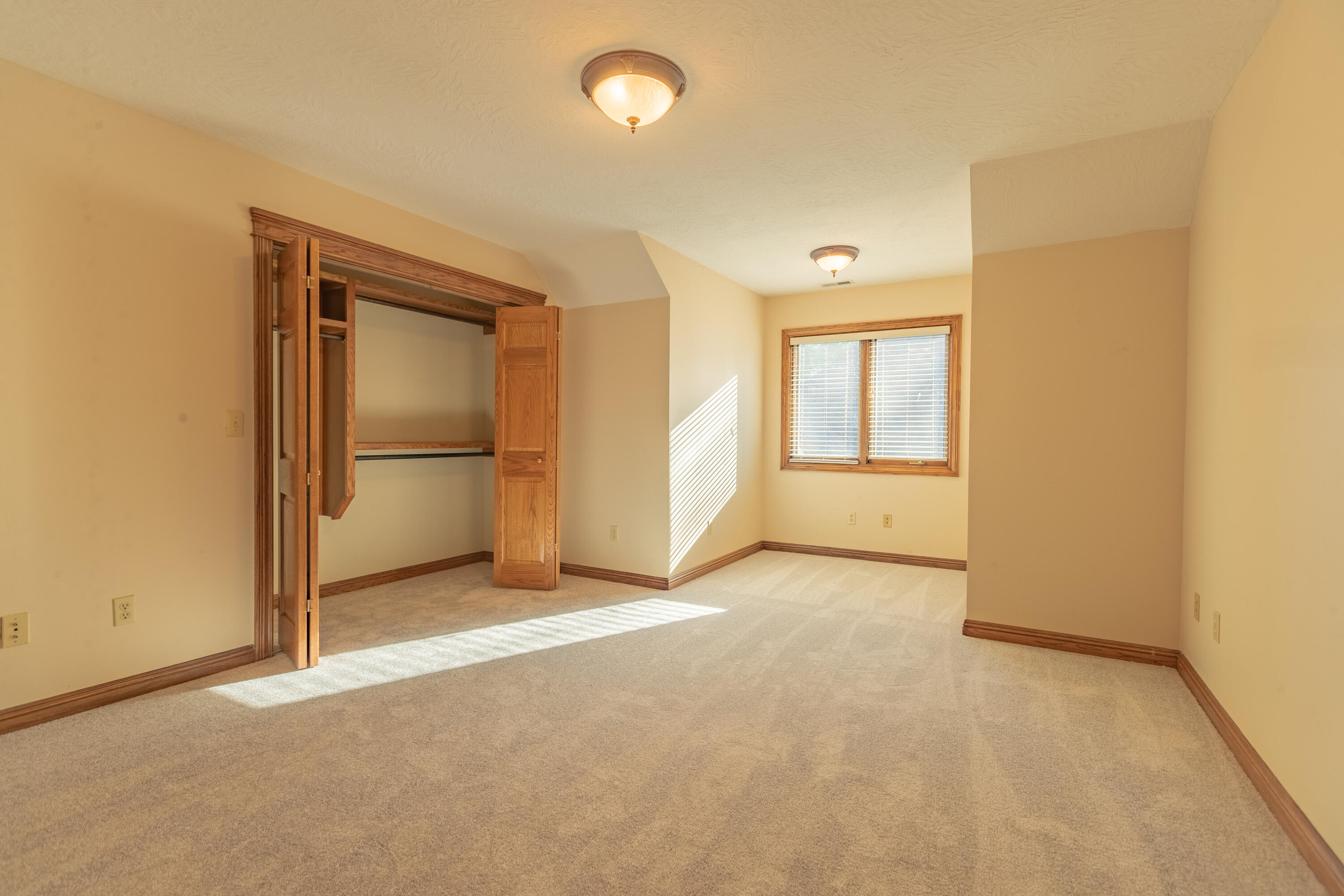 6064 South Natural Falls Drive Property Photo 20