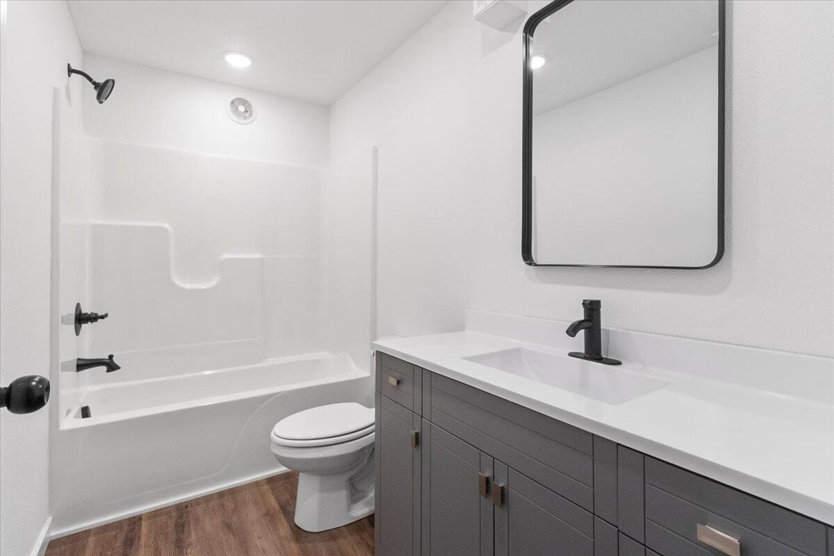 515 Nebraska Avenue Property Photo 11
