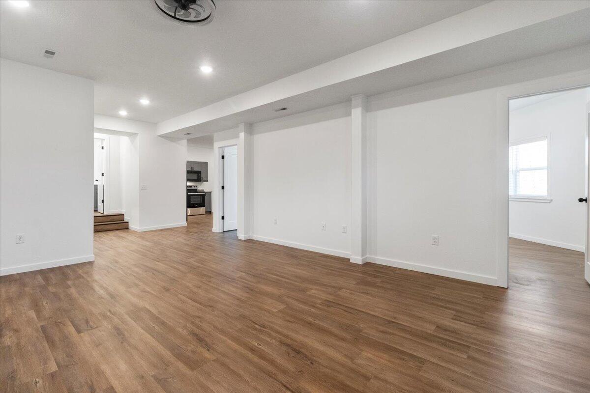 515 Nebraska Avenue Property Photo 17