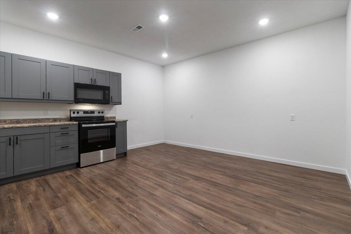 515 Nebraska Avenue Property Photo 23