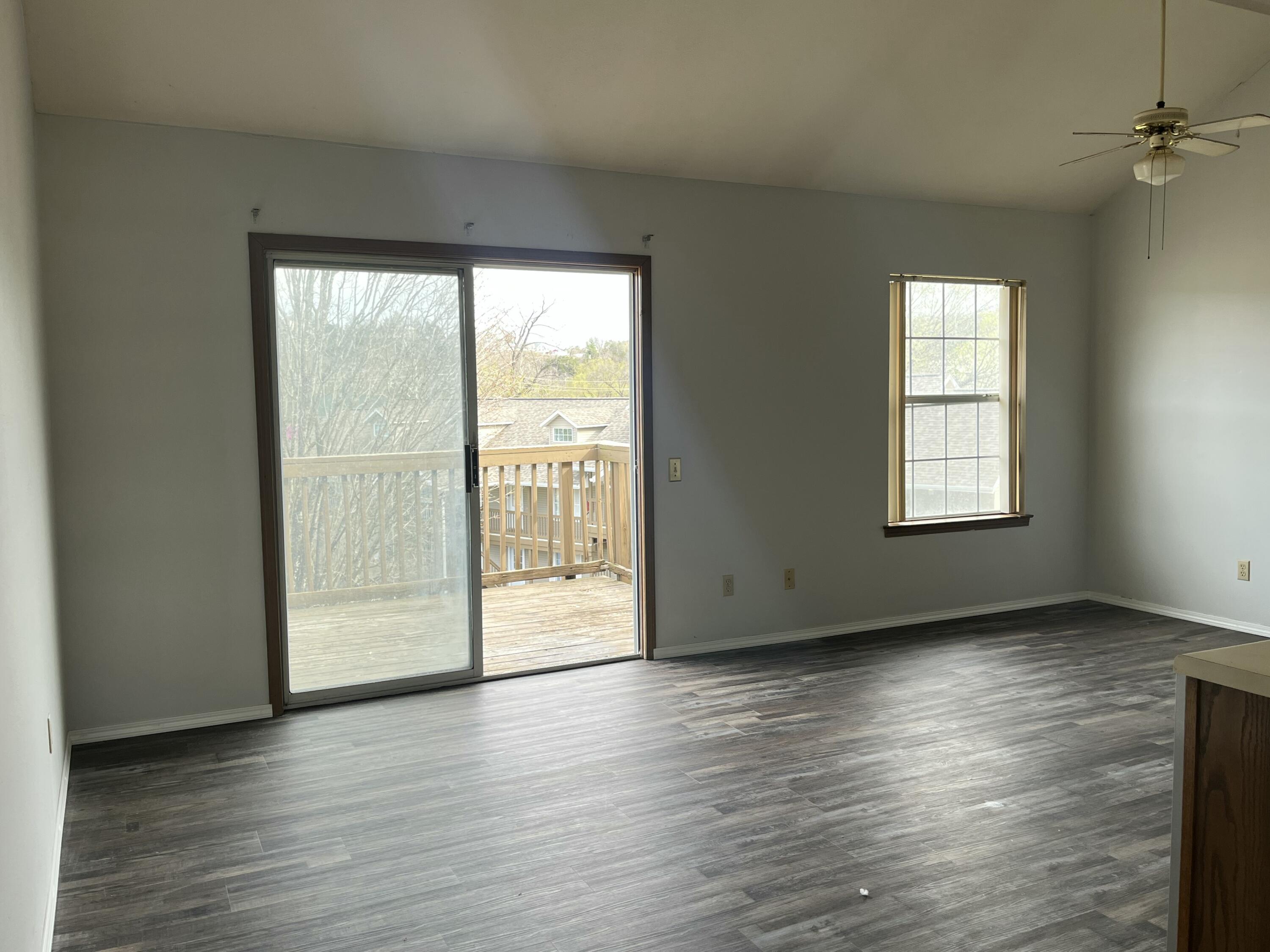28 Fall Creek Drive Property Photo 4