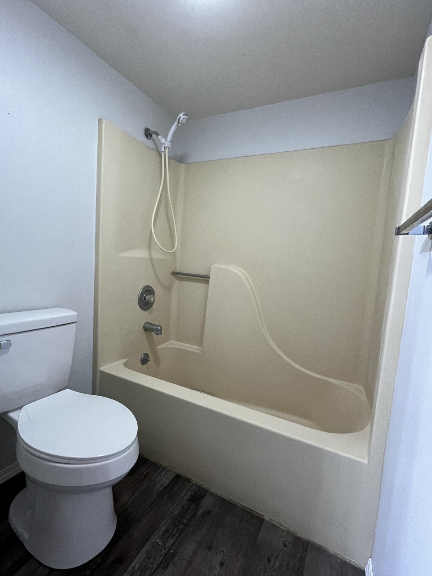 28 Fall Creek Drive Property Photo 10