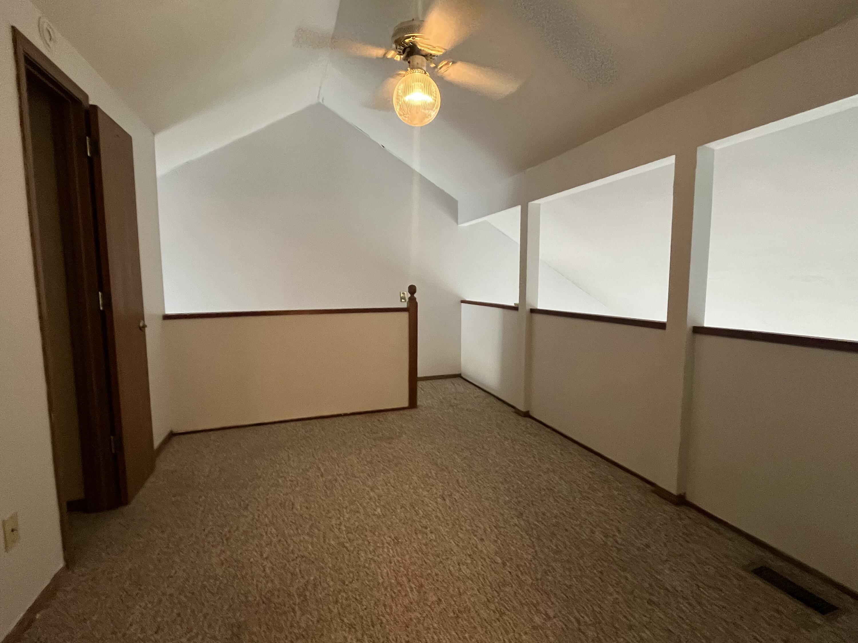 28 Fall Creek Drive Property Photo 13