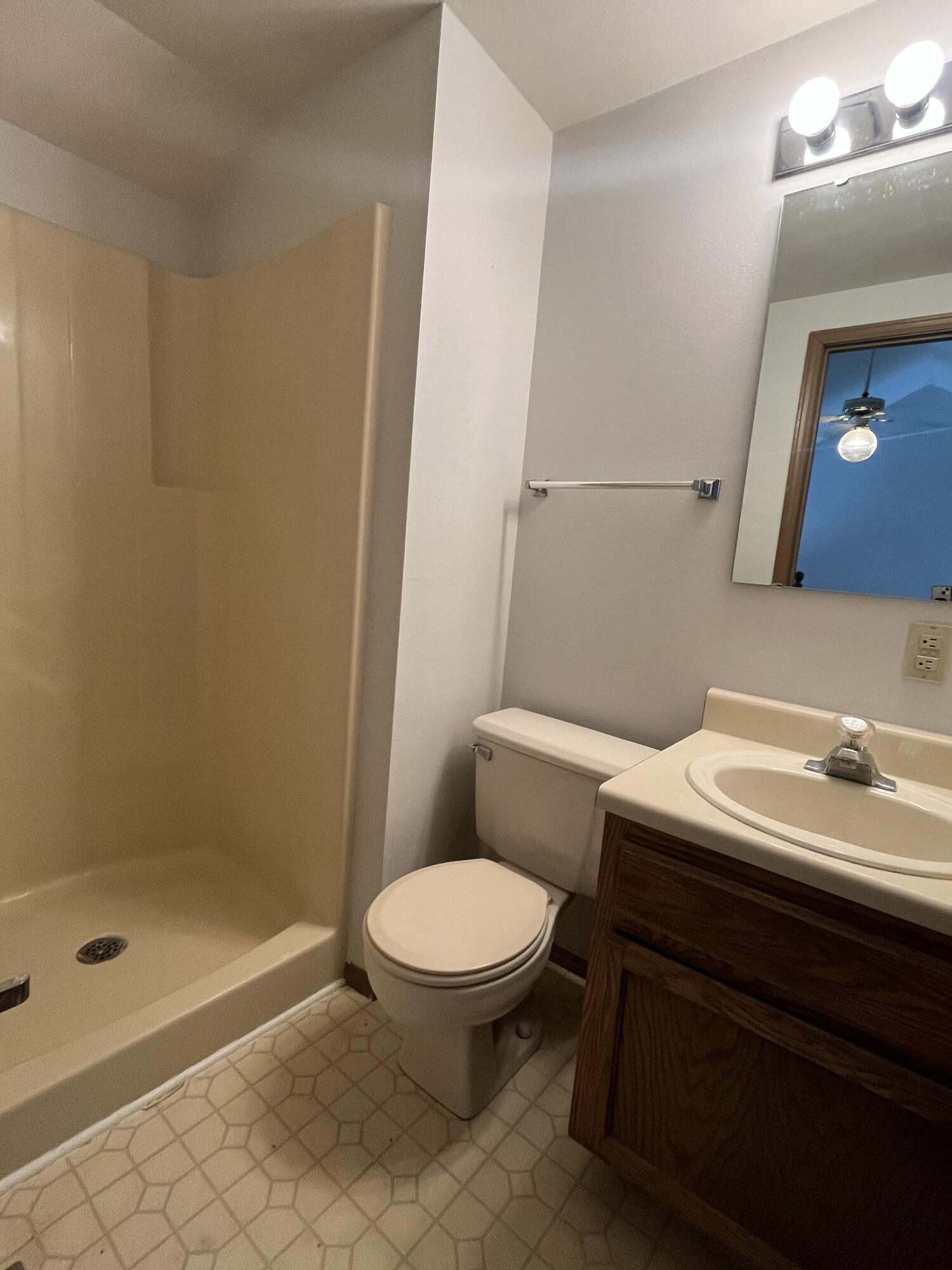 28 Fall Creek Drive Property Photo 16