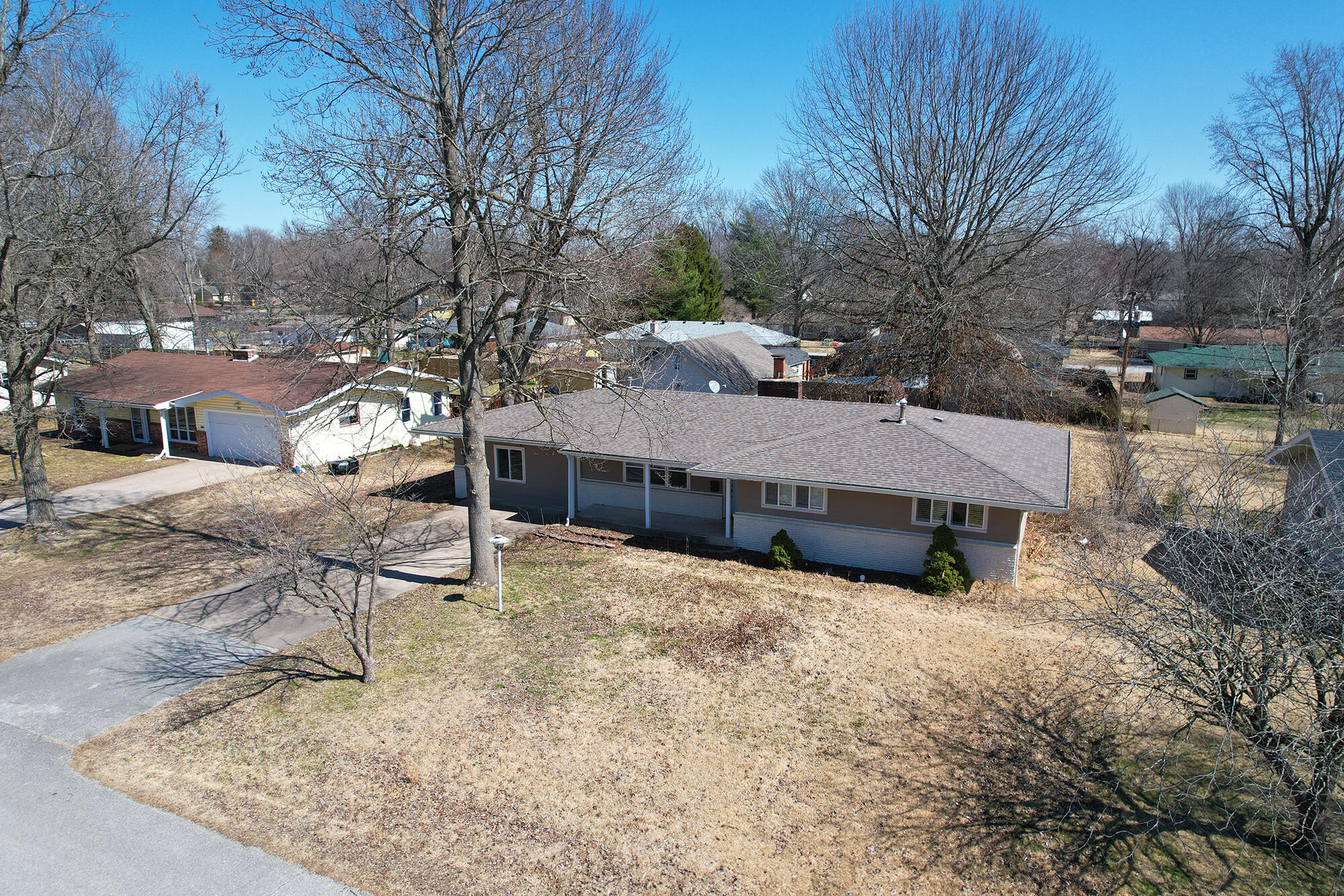140 South Redbud Avenue Property Photo 2