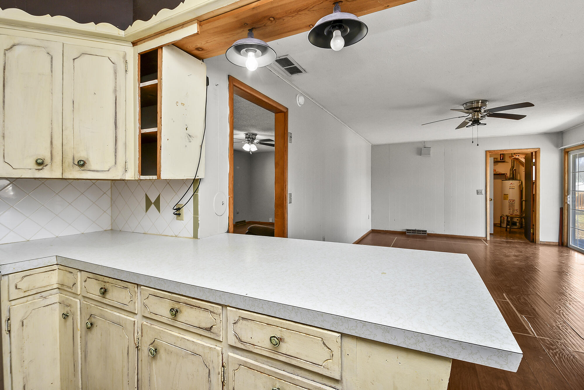 140 South Redbud Avenue Property Photo 14