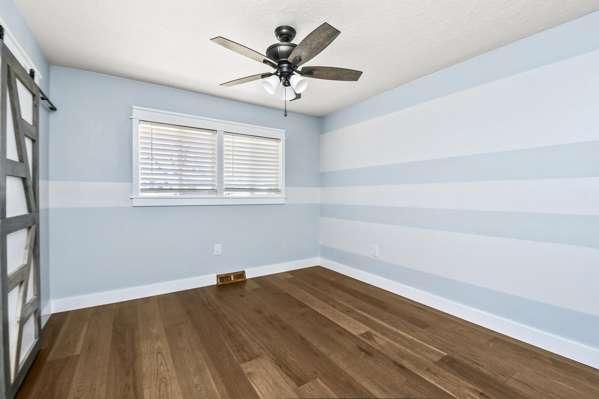140 South Redbud Avenue Property Photo 29