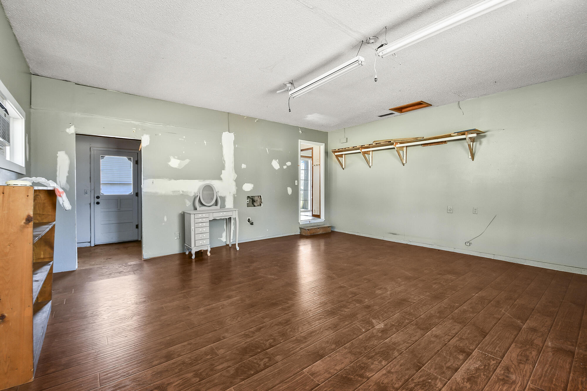 140 South Redbud Avenue Property Photo 37