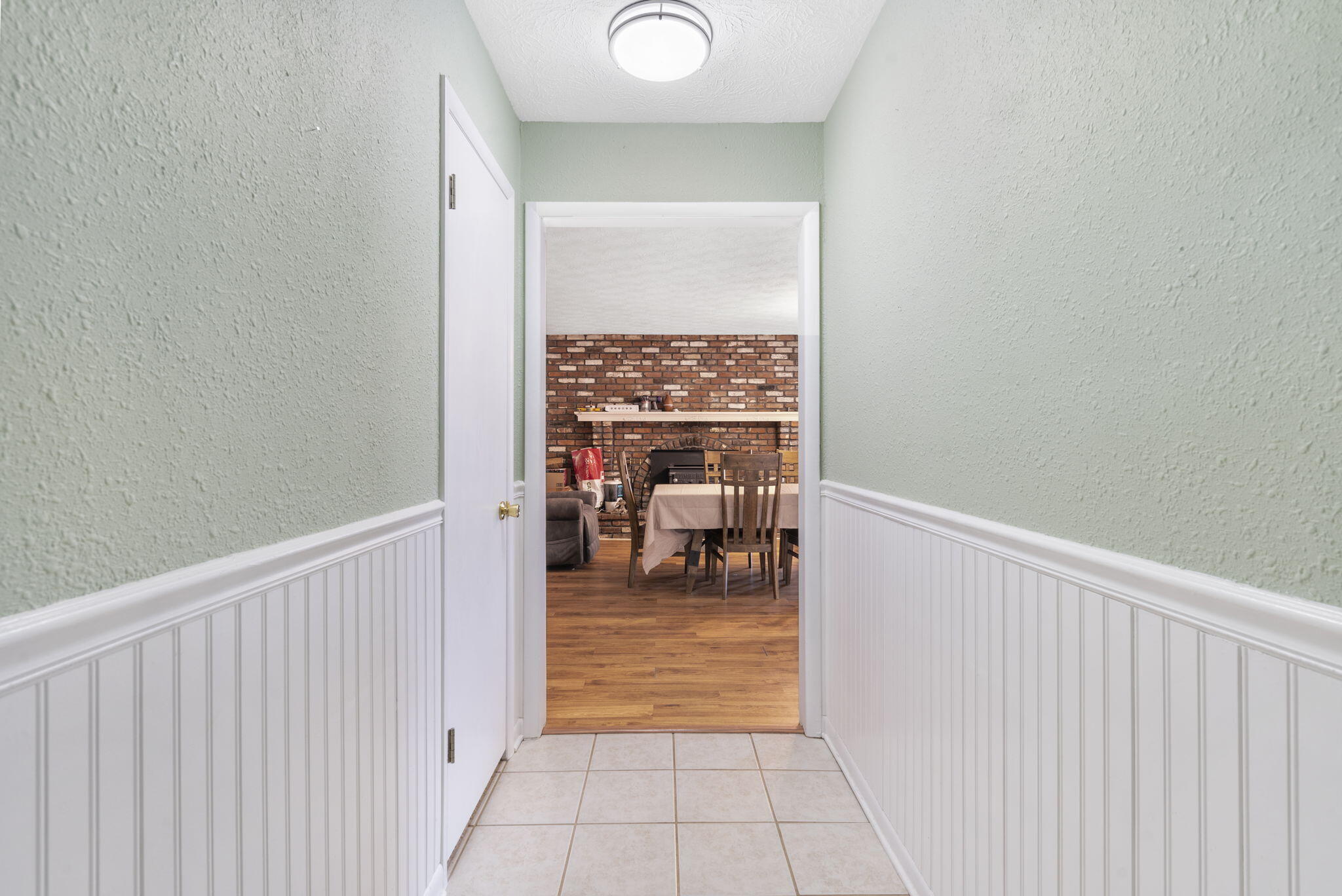 7036 East Farm Road 164 Property Photo 4