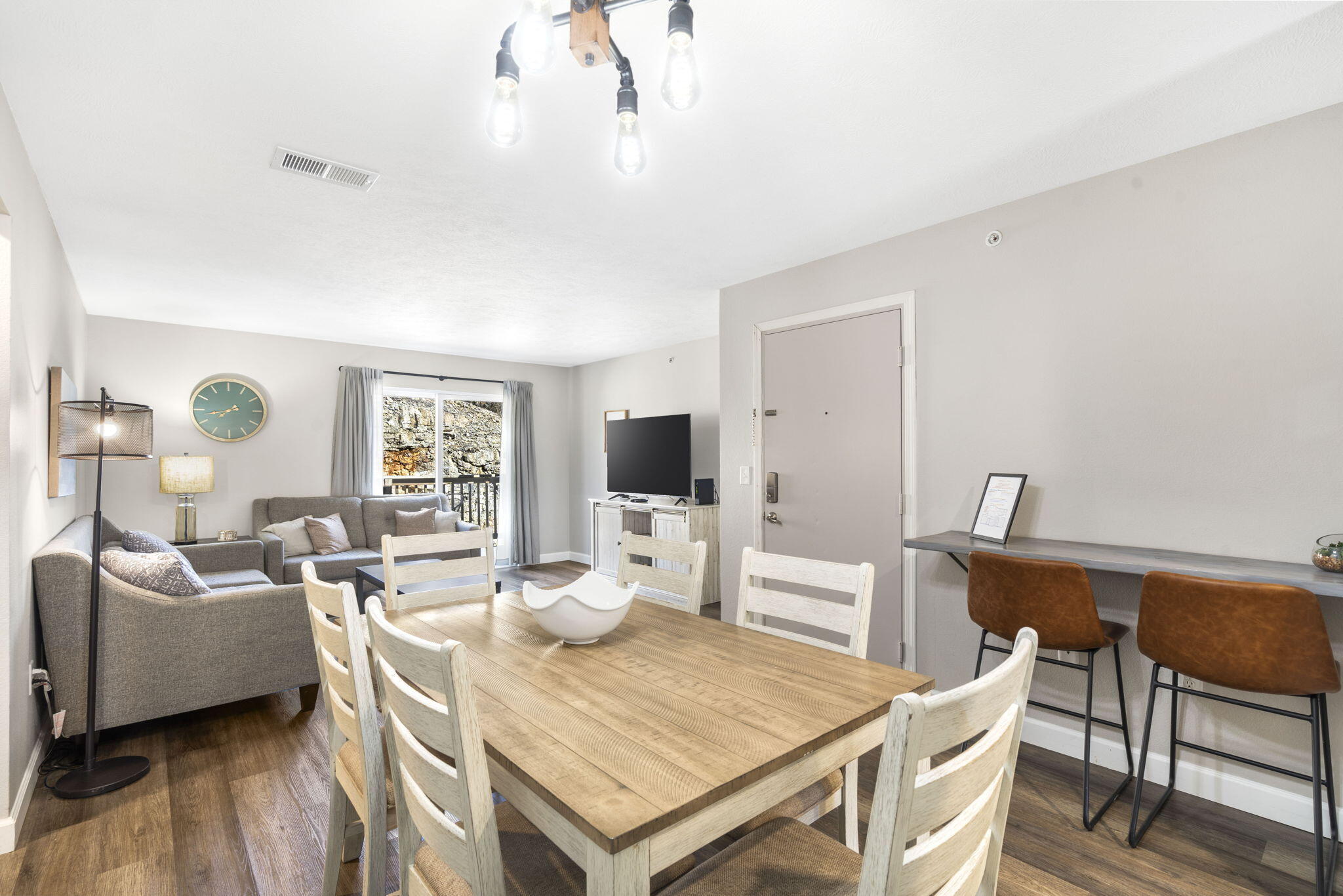 2964 Vineyards Parkway Property Photo 18