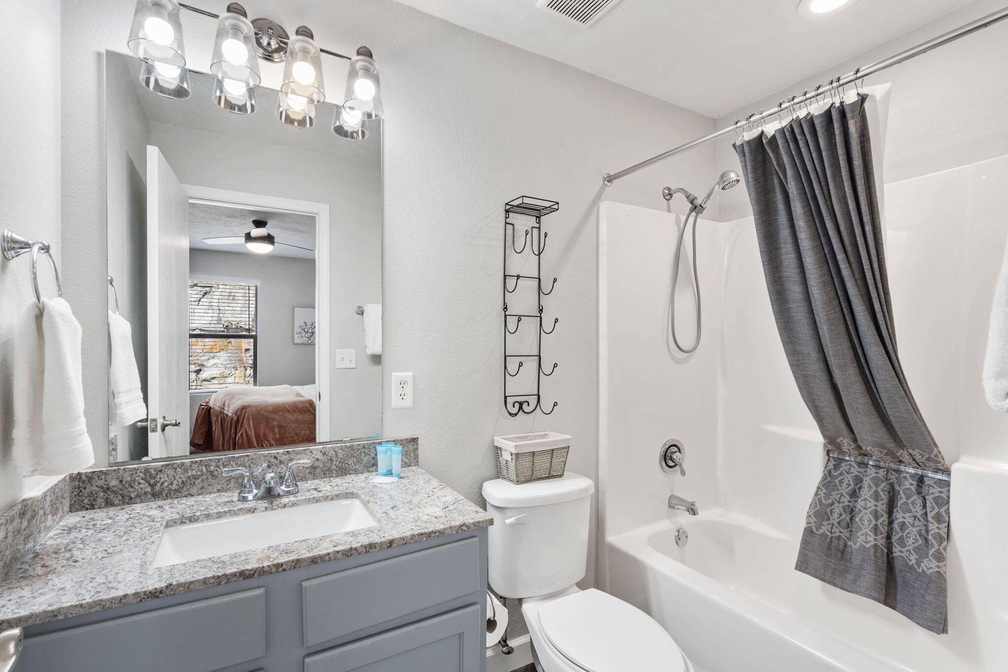 2964 Vineyards Parkway Property Photo 32