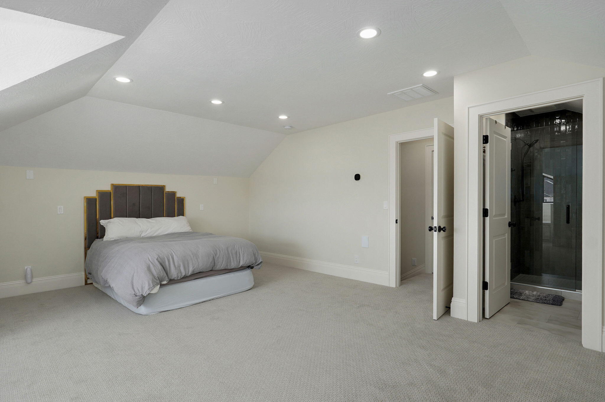 8950 Eagle Prairie Road Property Photo 65