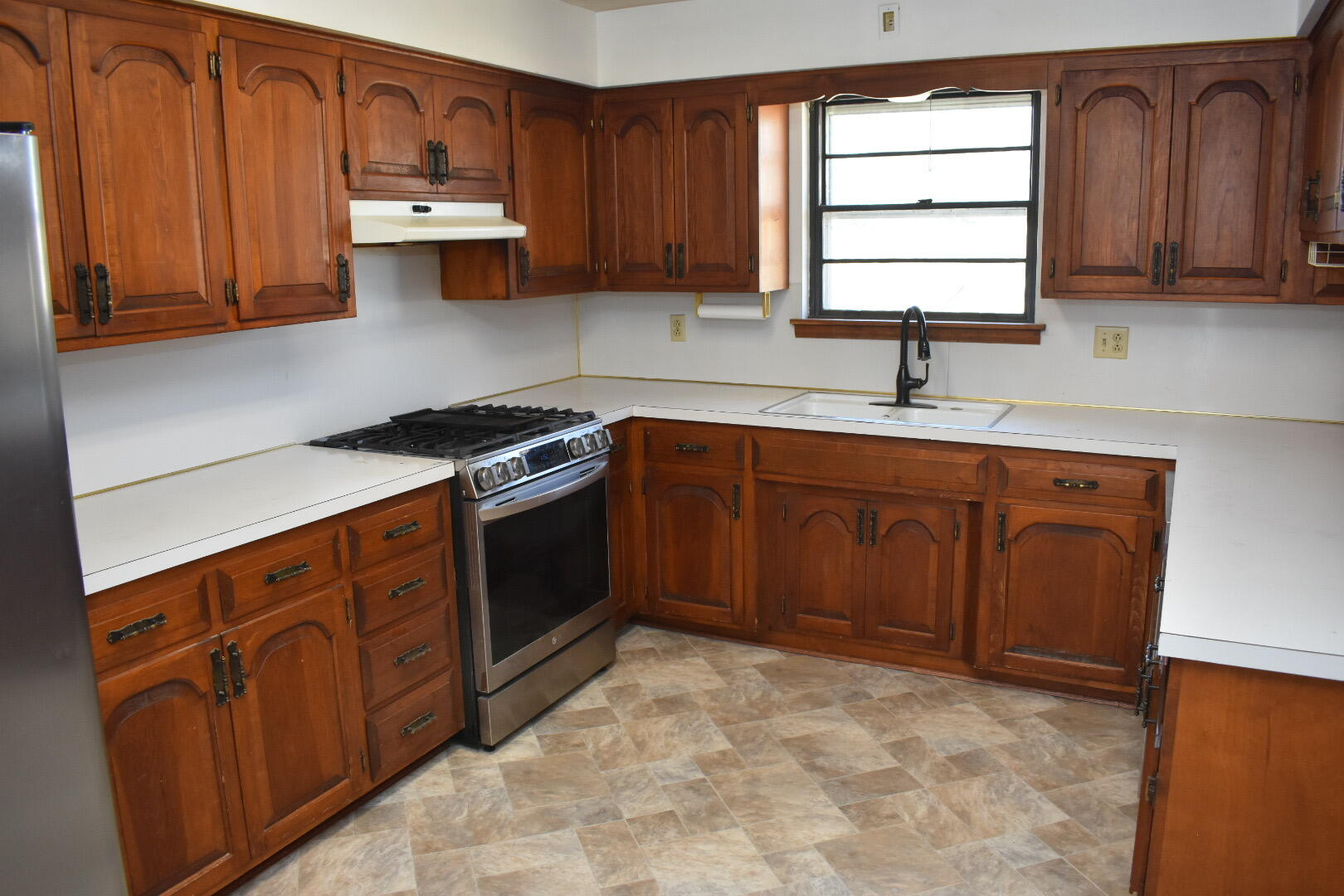 6910 North Farm Road 105 Property Photo 6
