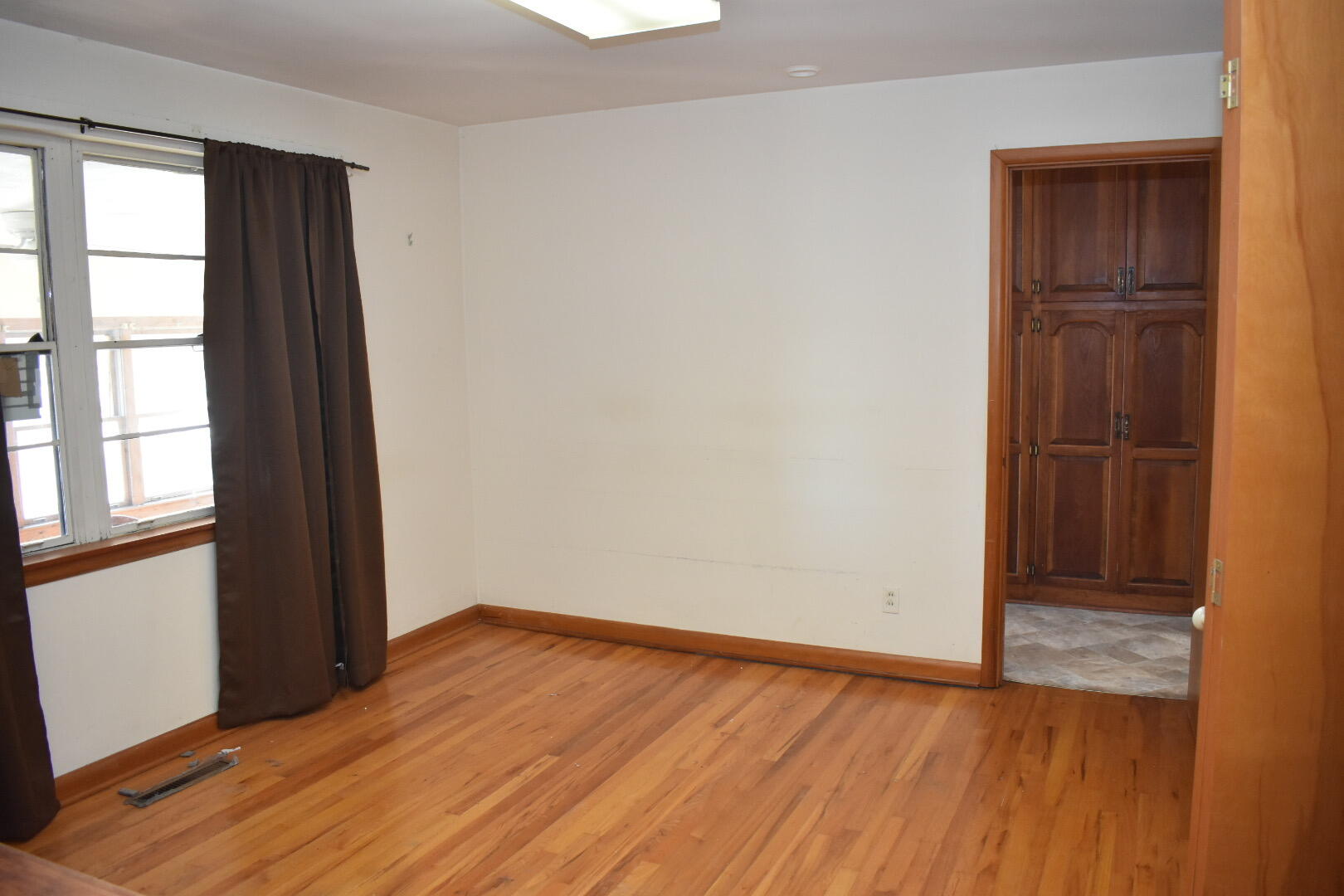 6910 North Farm Road 105 Property Photo 12