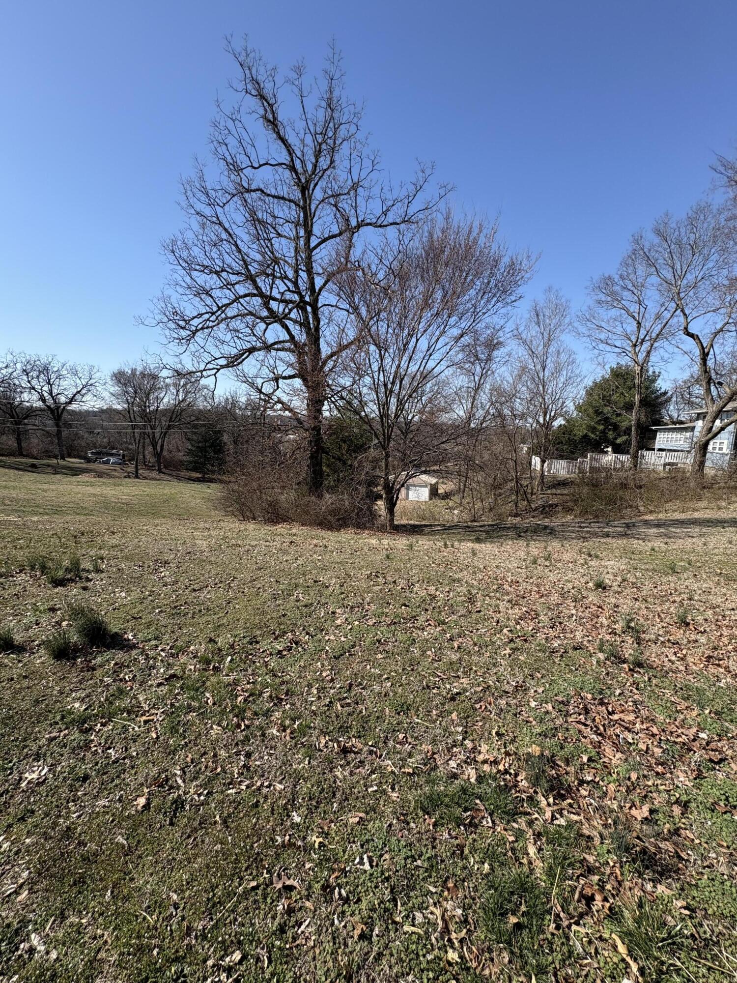 000 Northwest Boulevard & Skyline Drive Property Photo