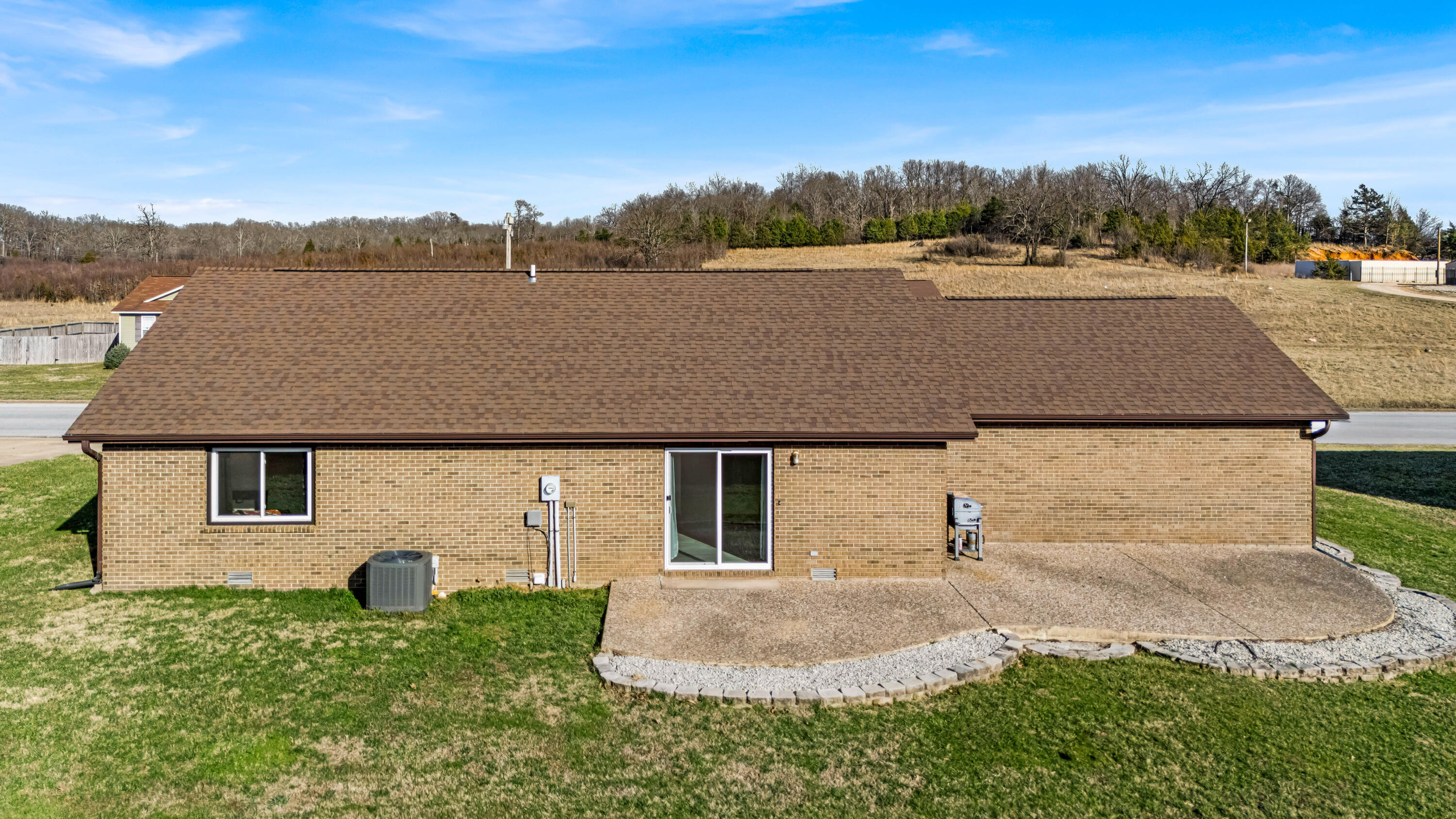 1605 Luna Drive Property Photo 2