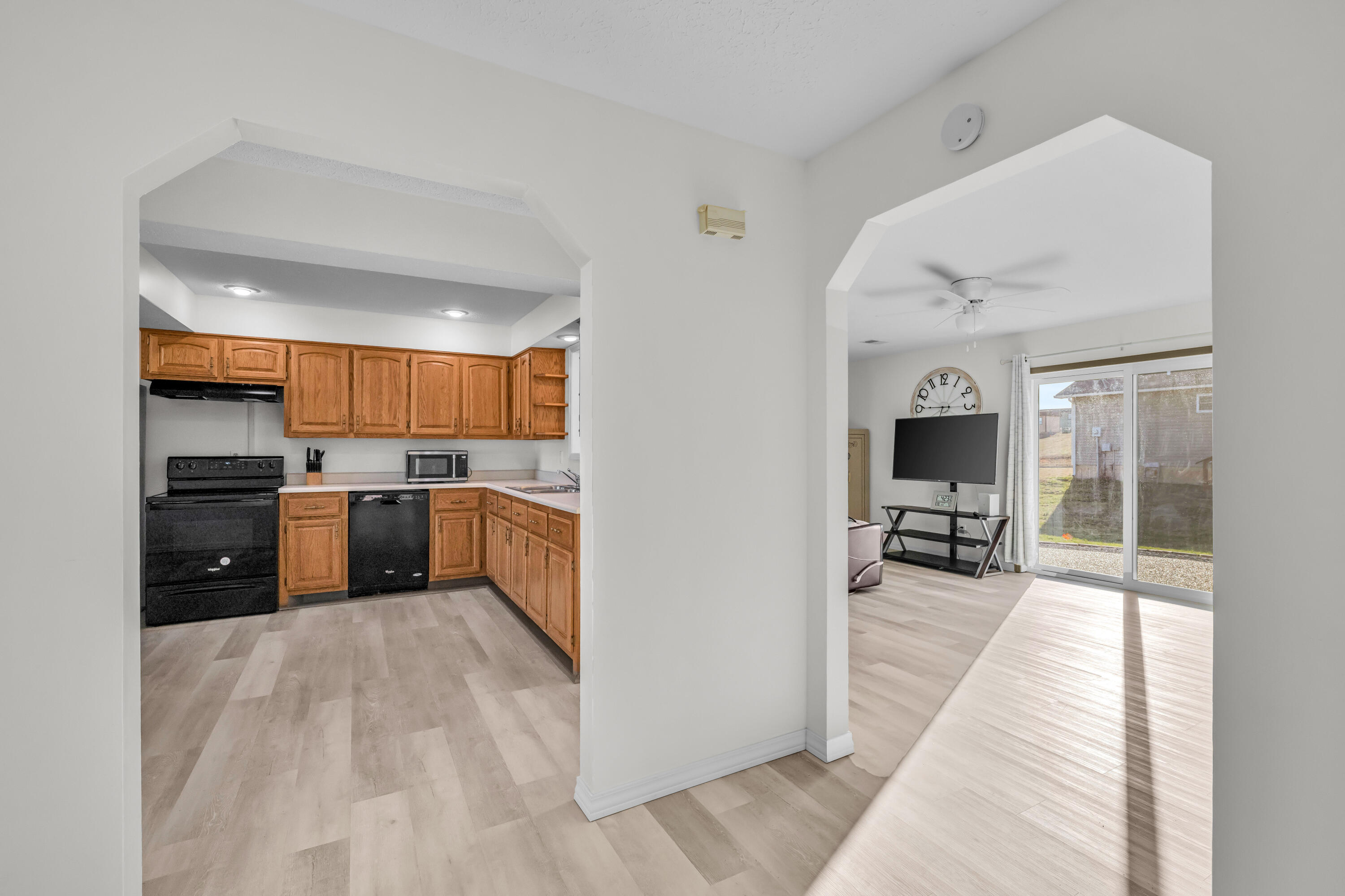 1605 Luna Drive Property Photo 3