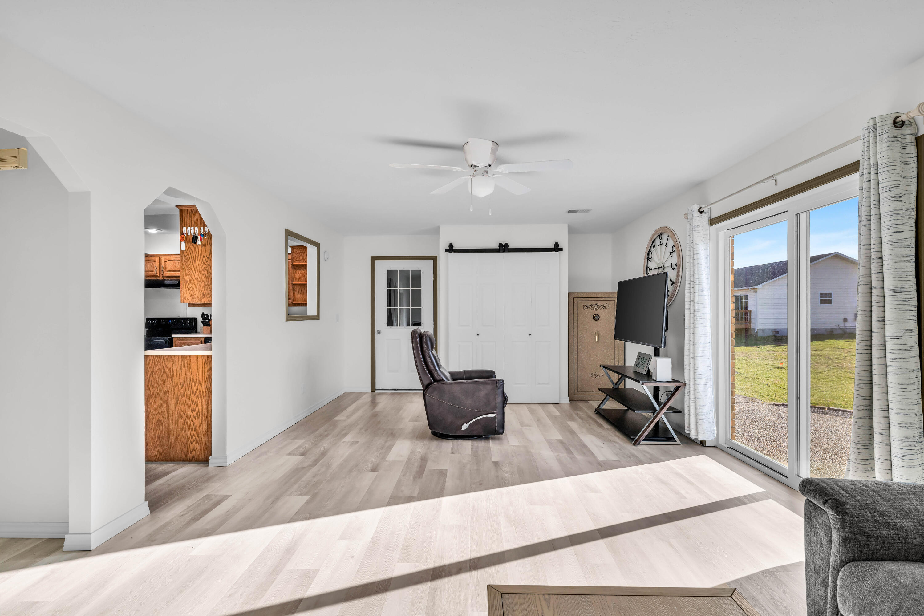 1605 Luna Drive Property Photo 7