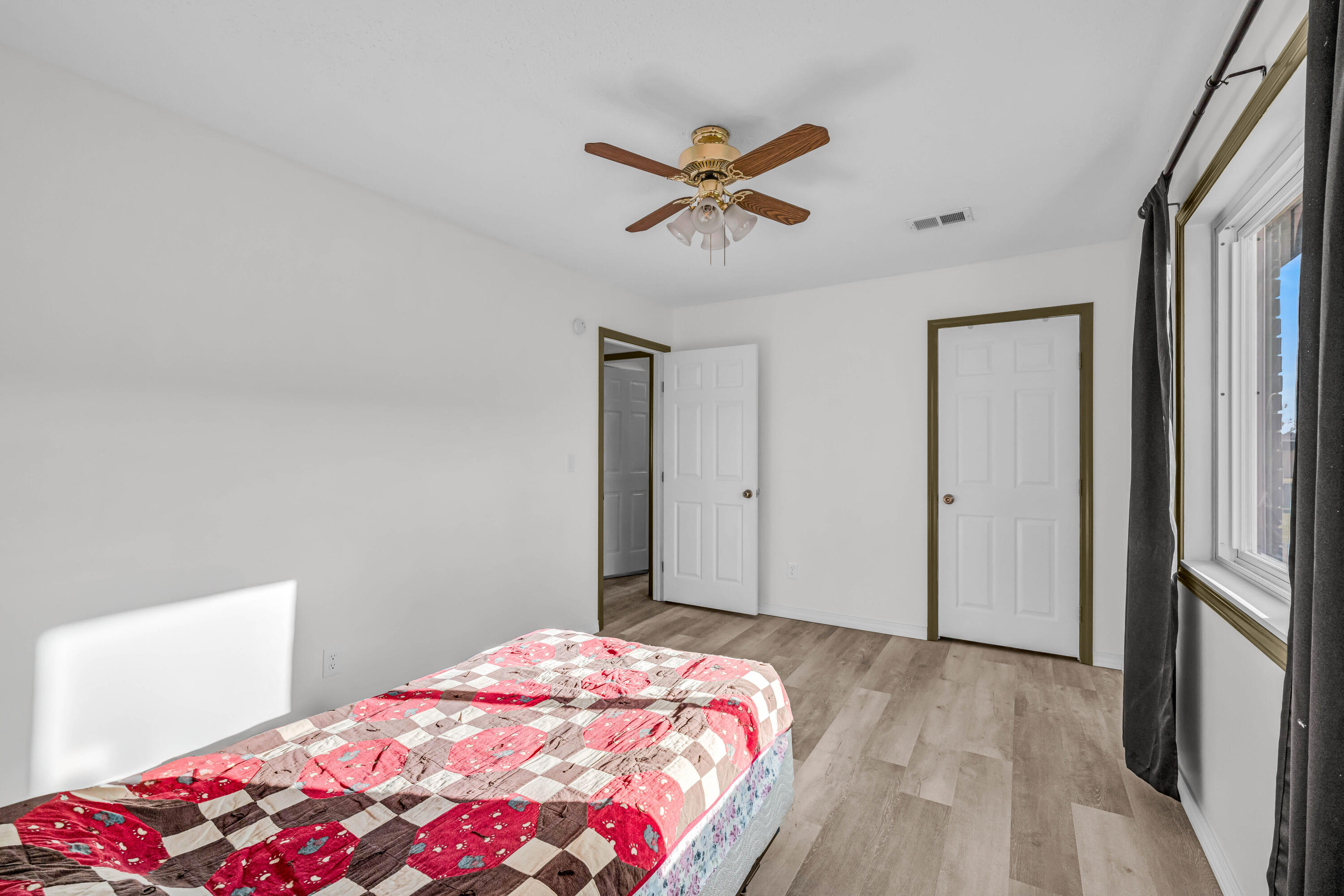 1605 Luna Drive Property Photo 12