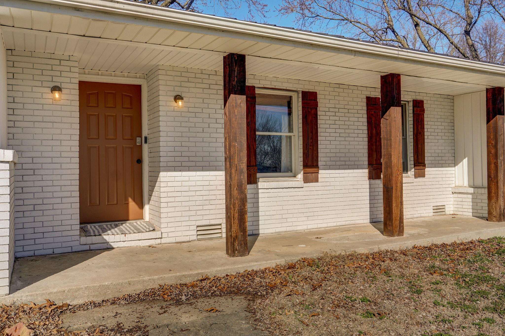 1025 North Market Avenue Property Photo 5