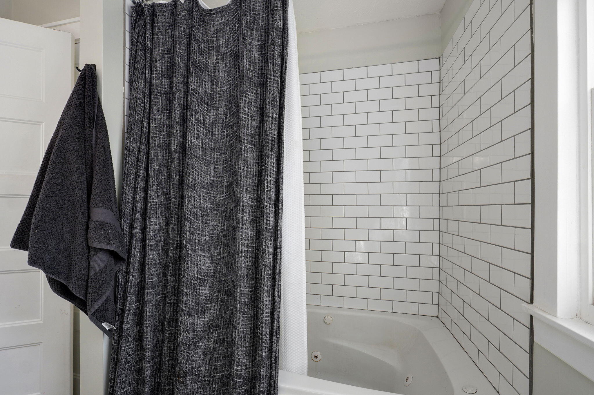 1025 North Market Avenue Property Photo 20