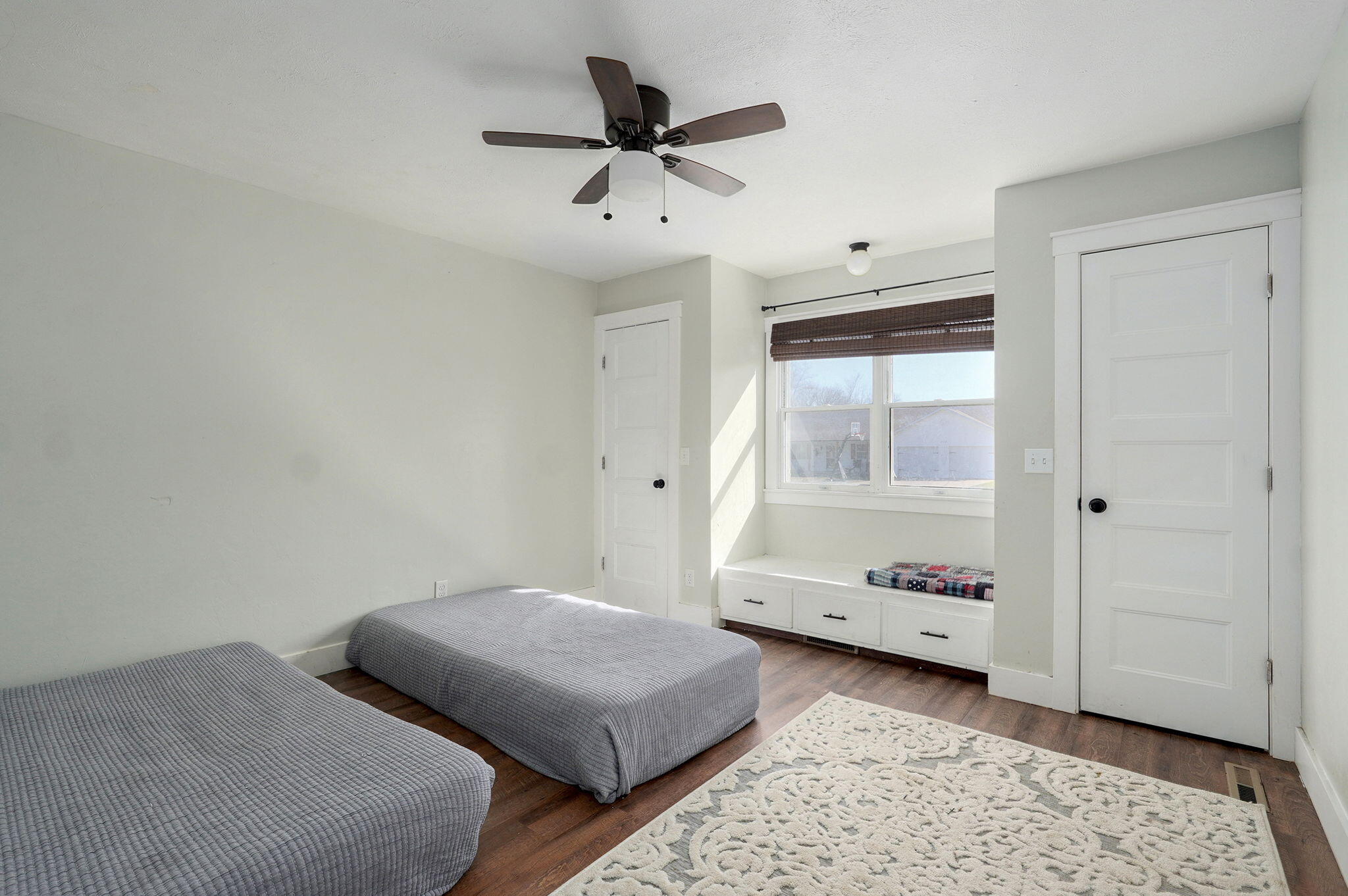1025 North Market Avenue Property Photo 23