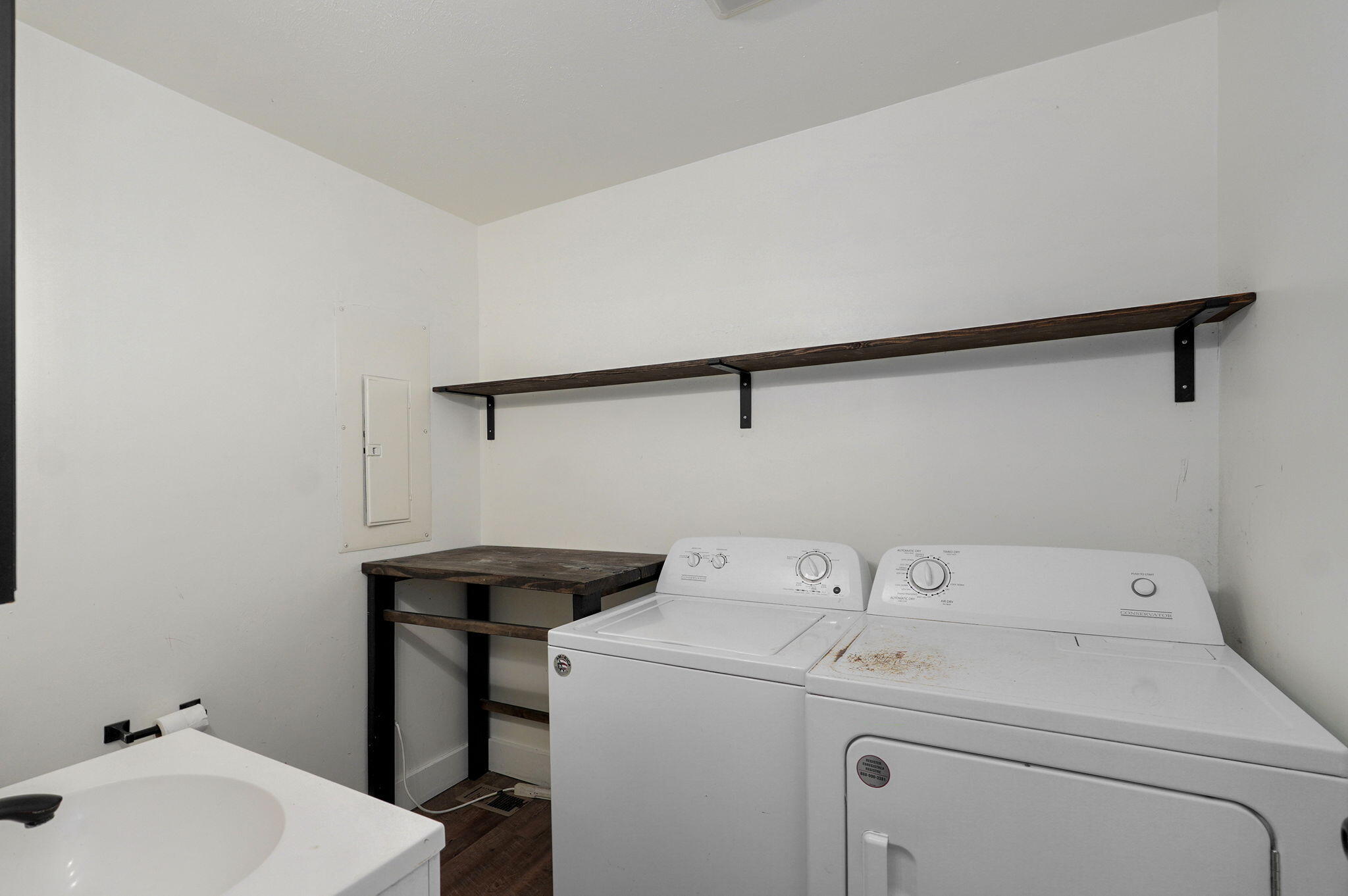 1025 North Market Avenue Property Photo 26