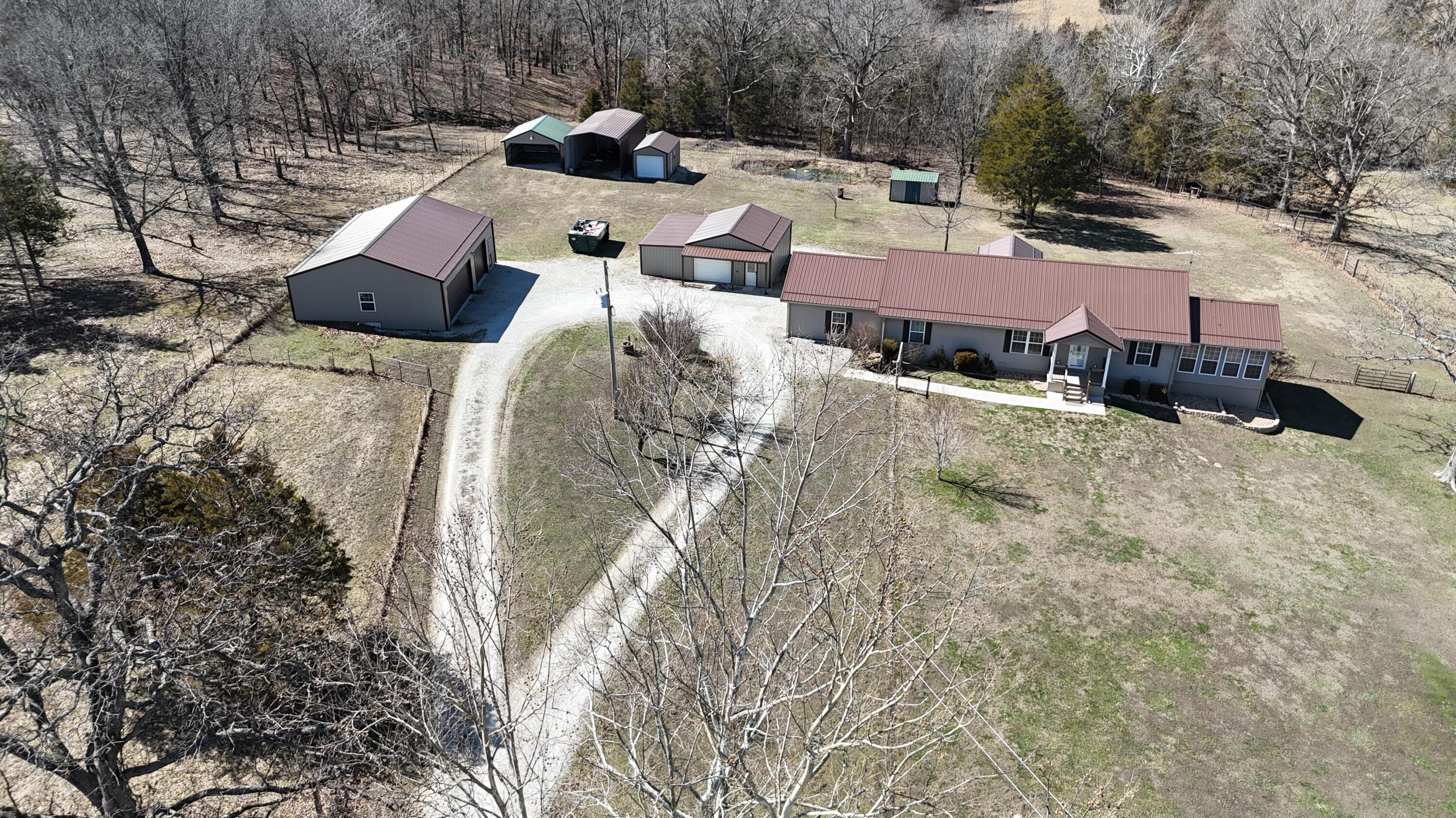 25 Golden Ponds Road Property Photo