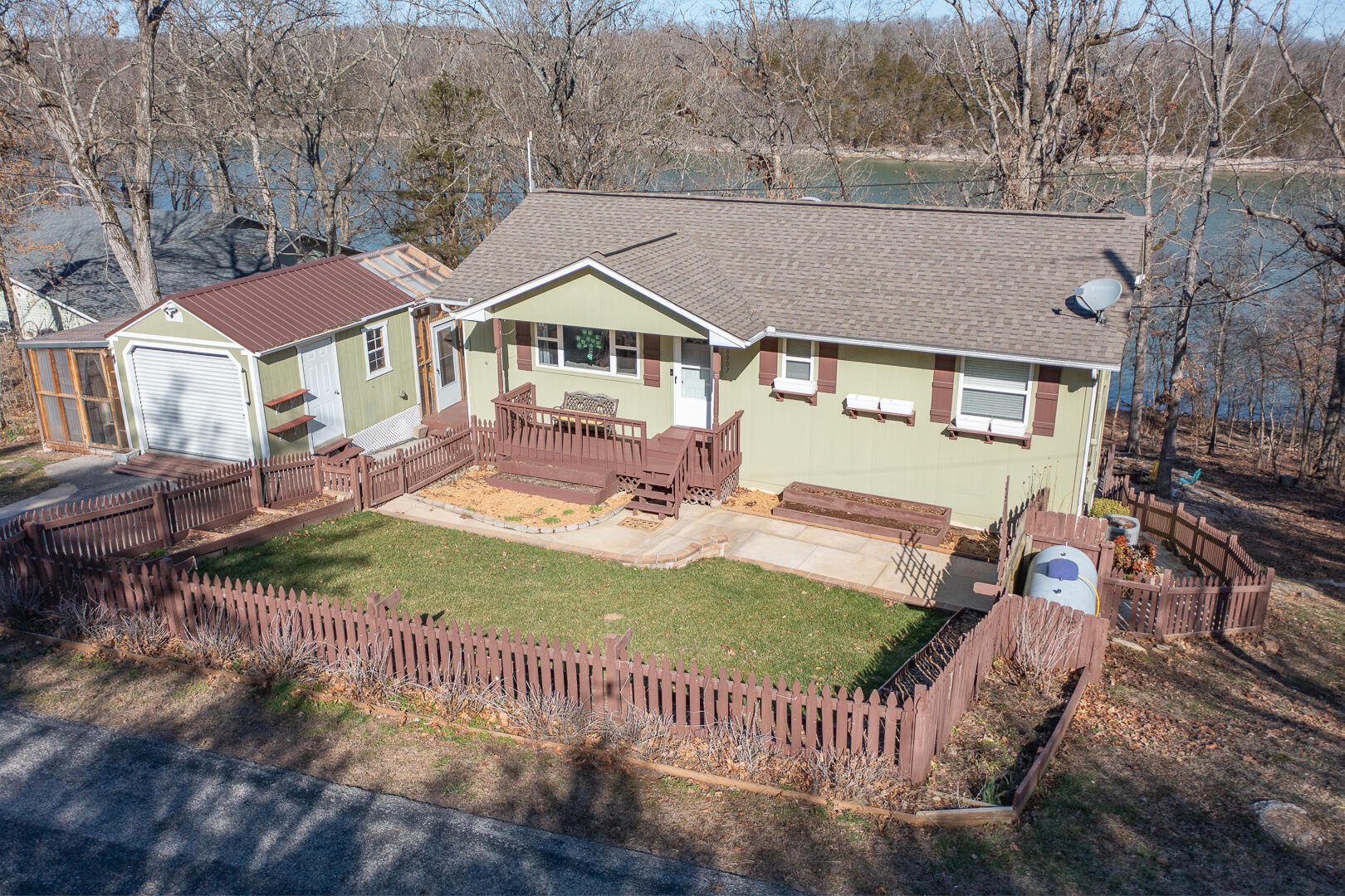 28007 Fox Fire Lane Property Photo 8