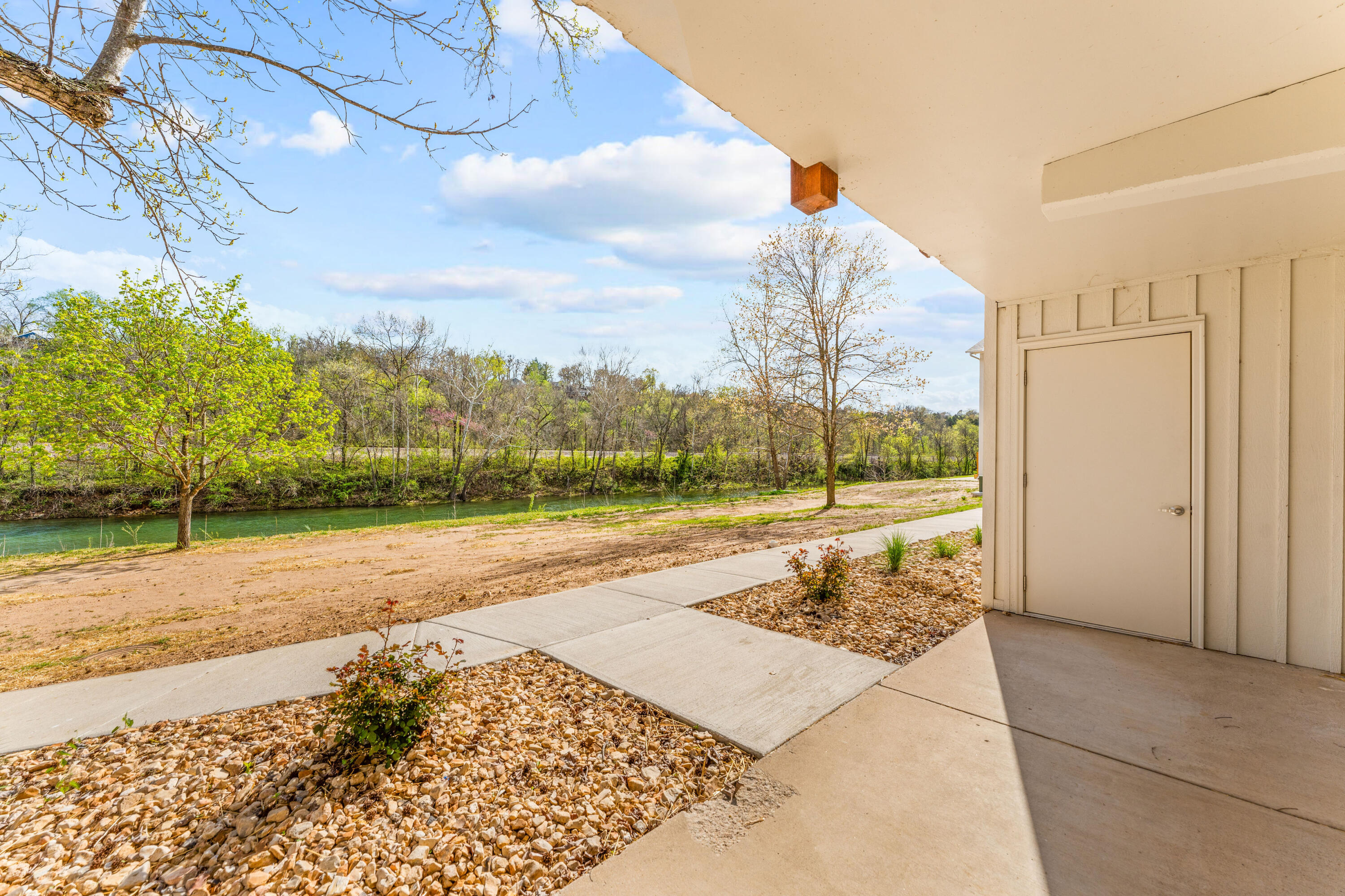 403 Veterans Boulevard Property Photo